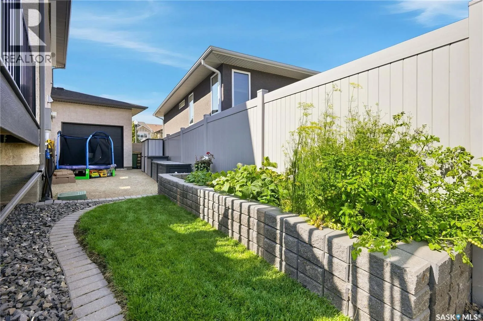 E 4138 Green Olive WAY E