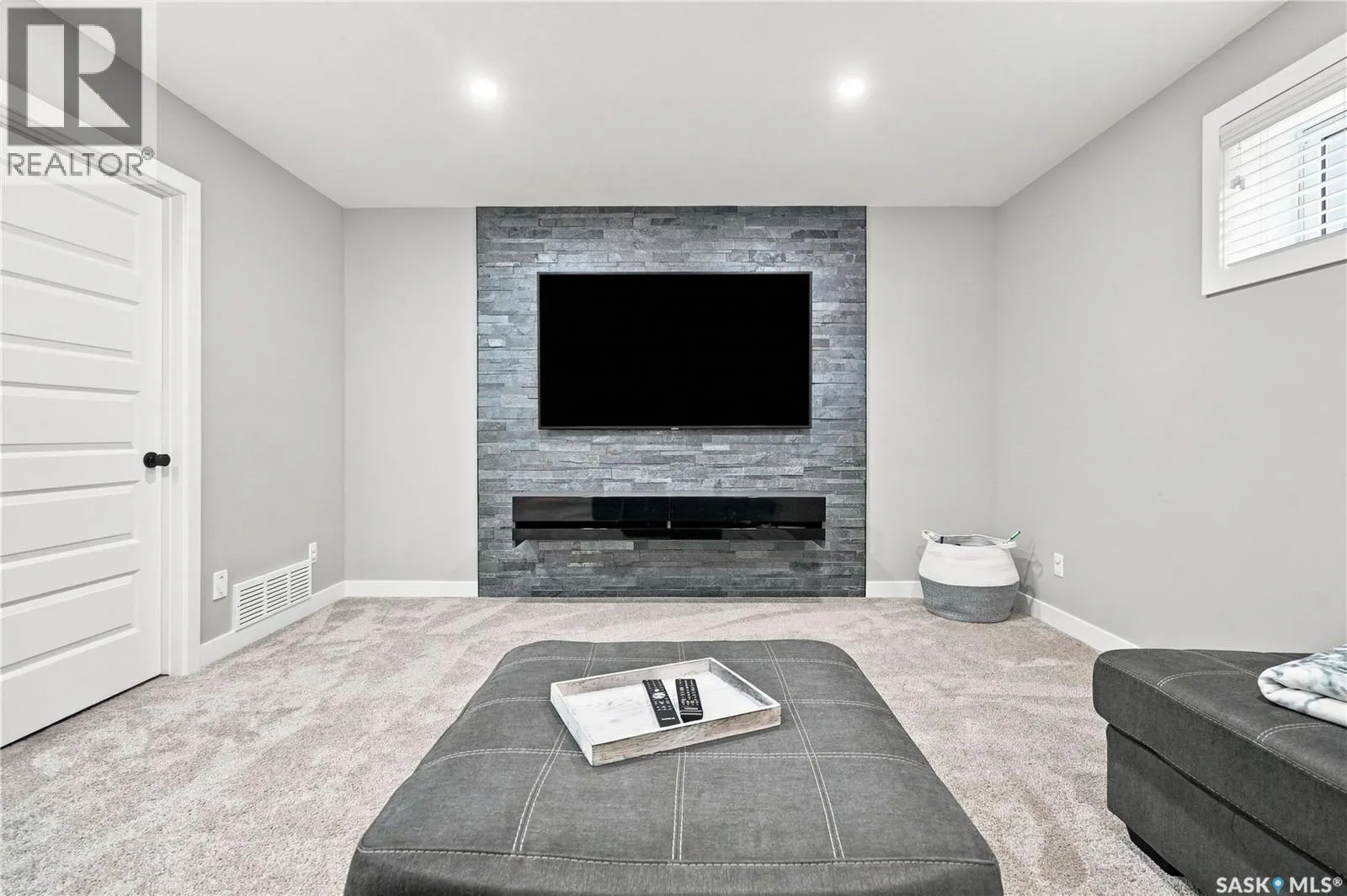 E 4138 Green Olive WAY E