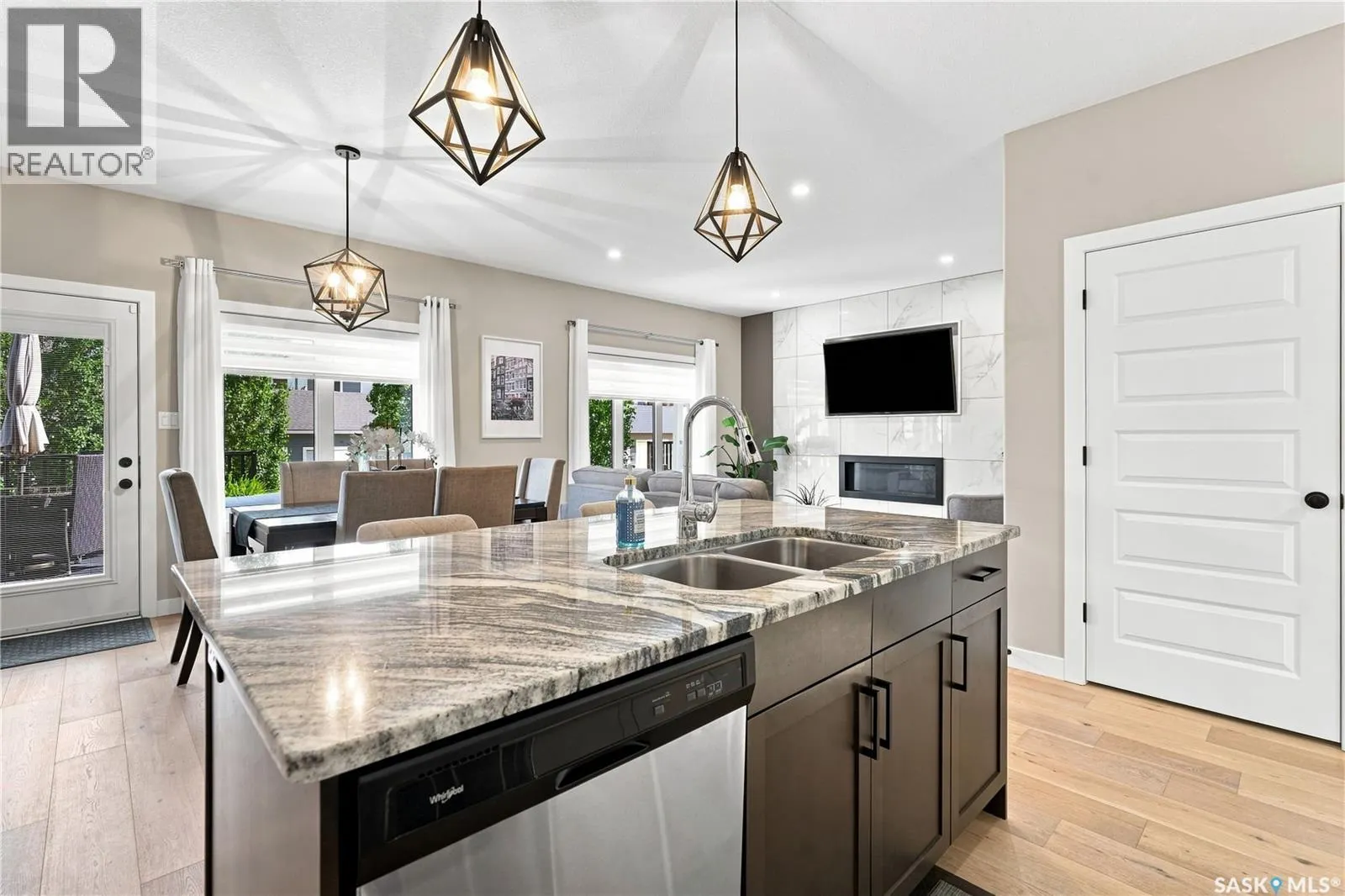 E 4138 Green Olive WAY E