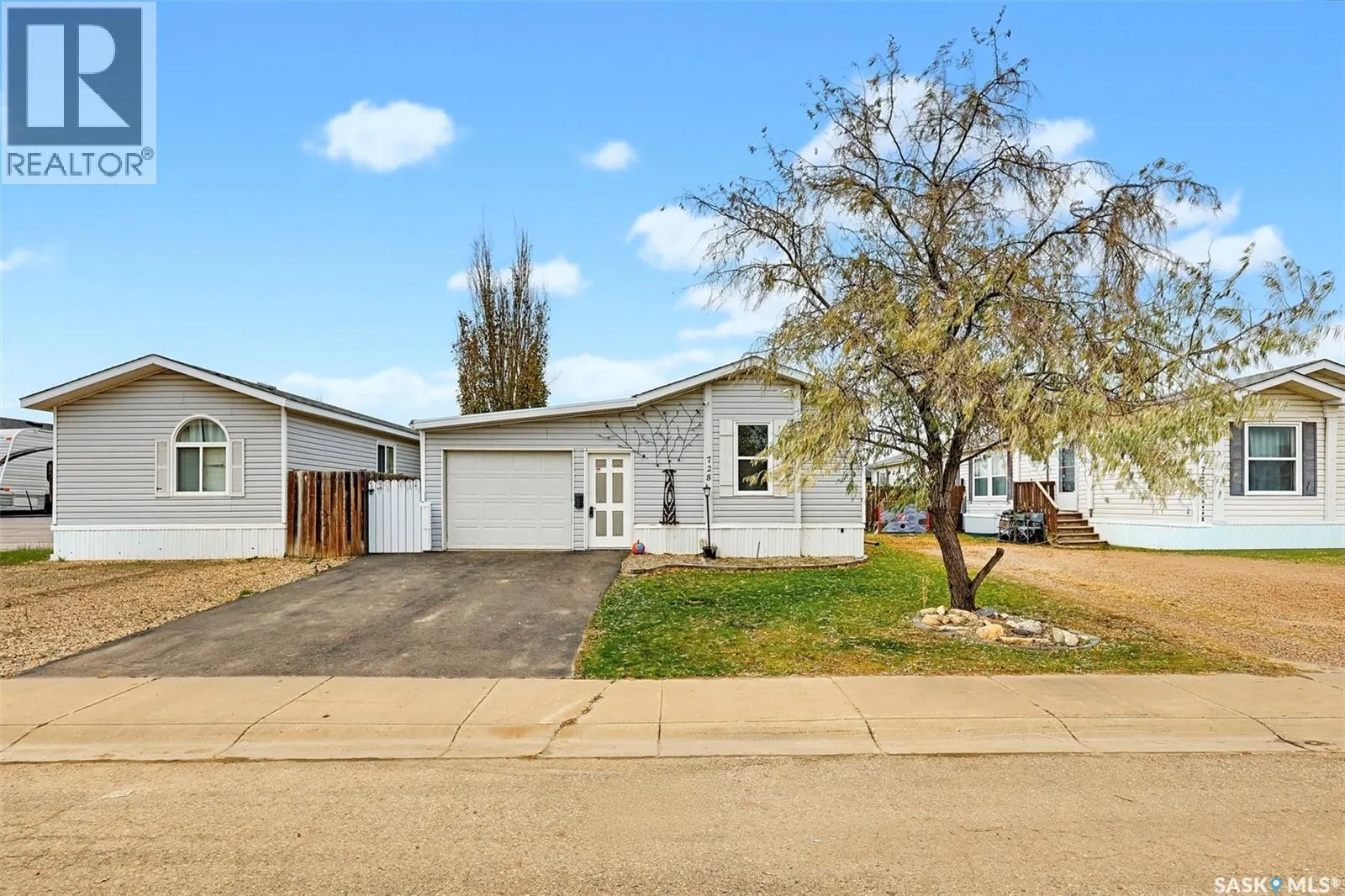 728 Harder COURT