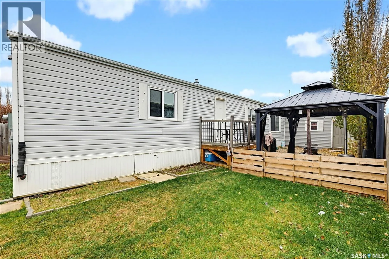 728 Harder COURT