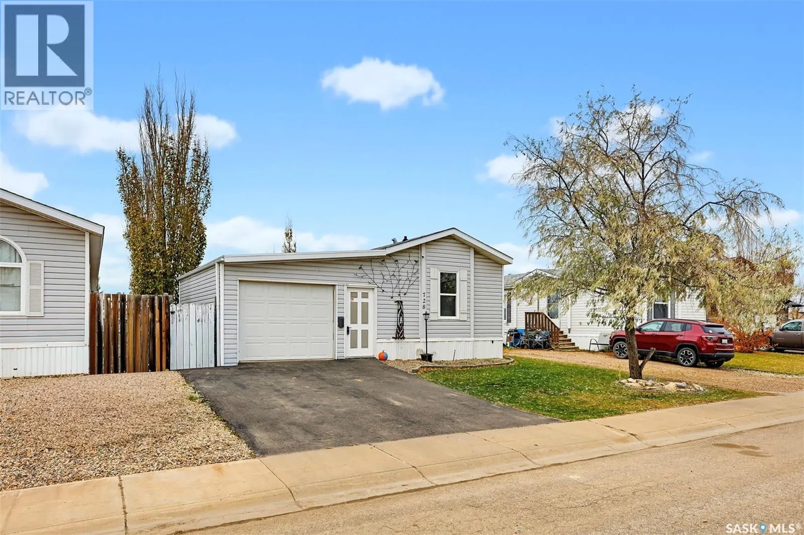 728 Harder COURT