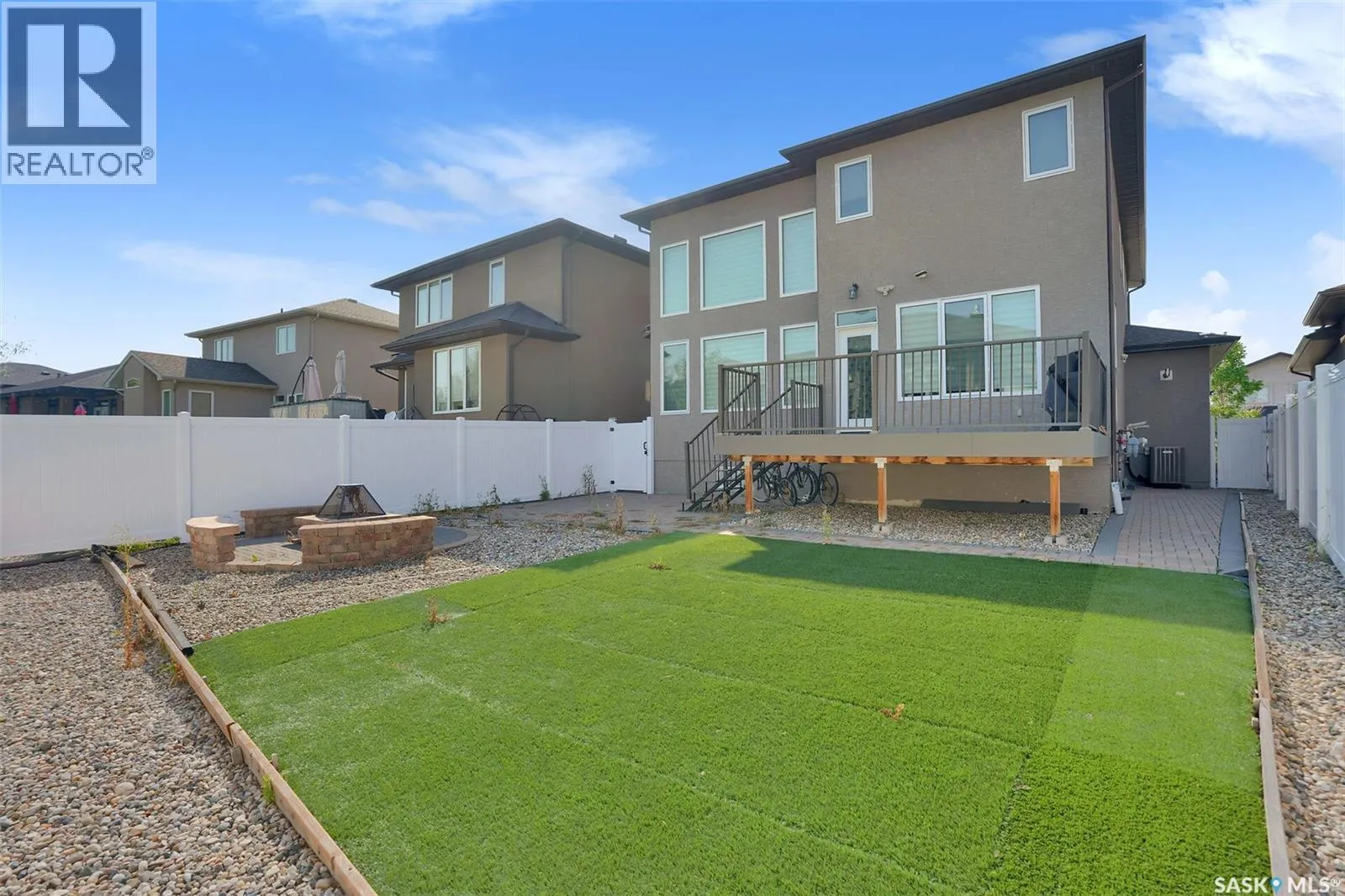 3826 GOLDFINCH WAY