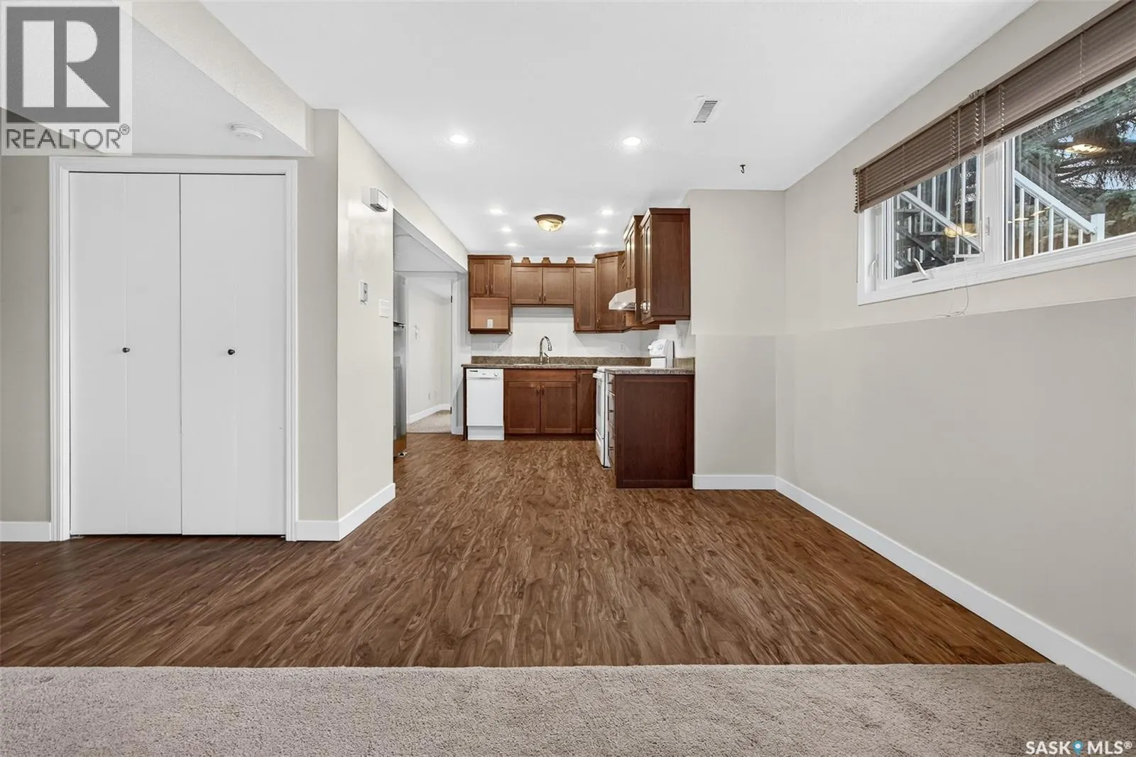 1402 Hastings STREET
