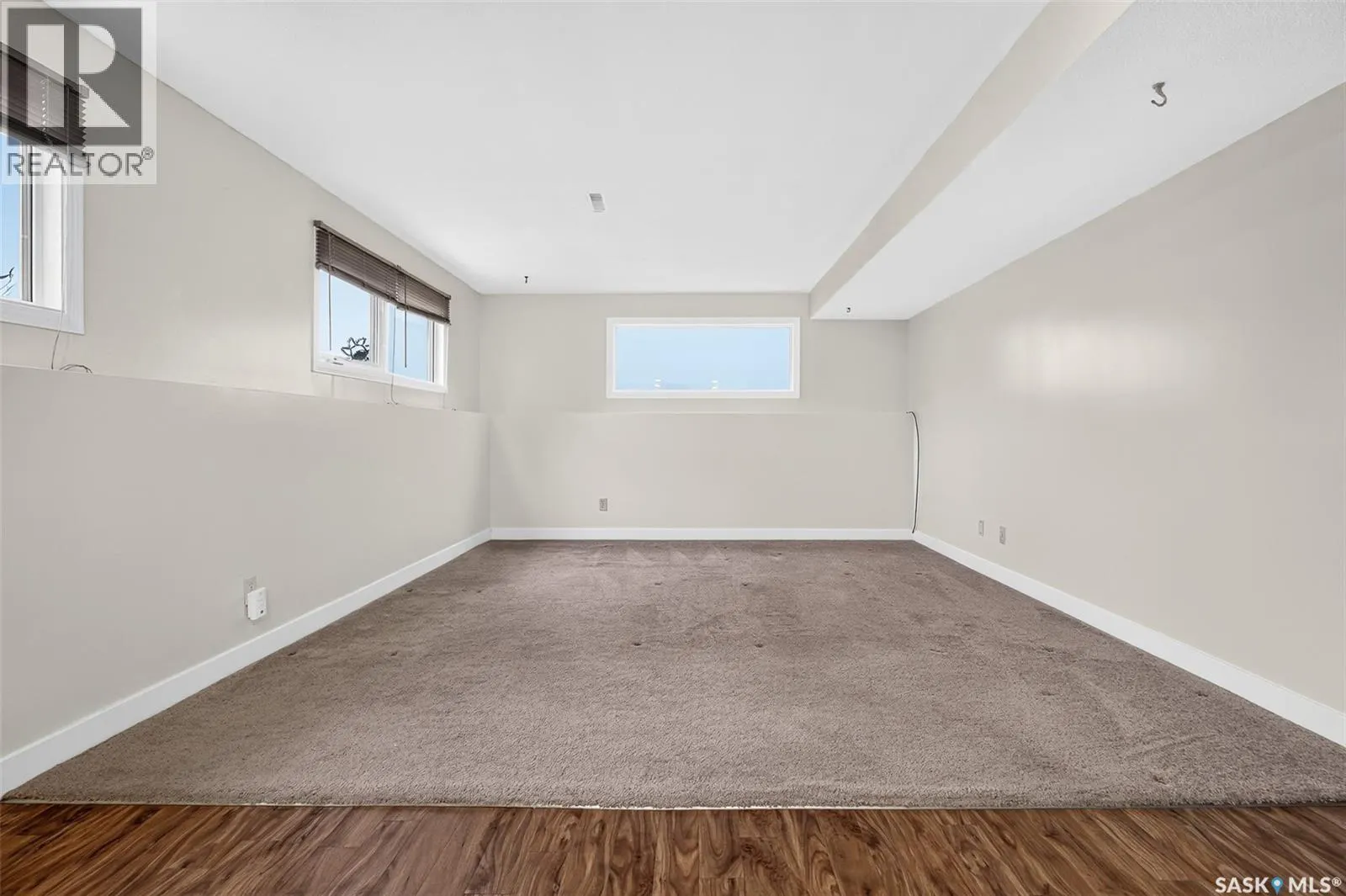 1402 Hastings STREET