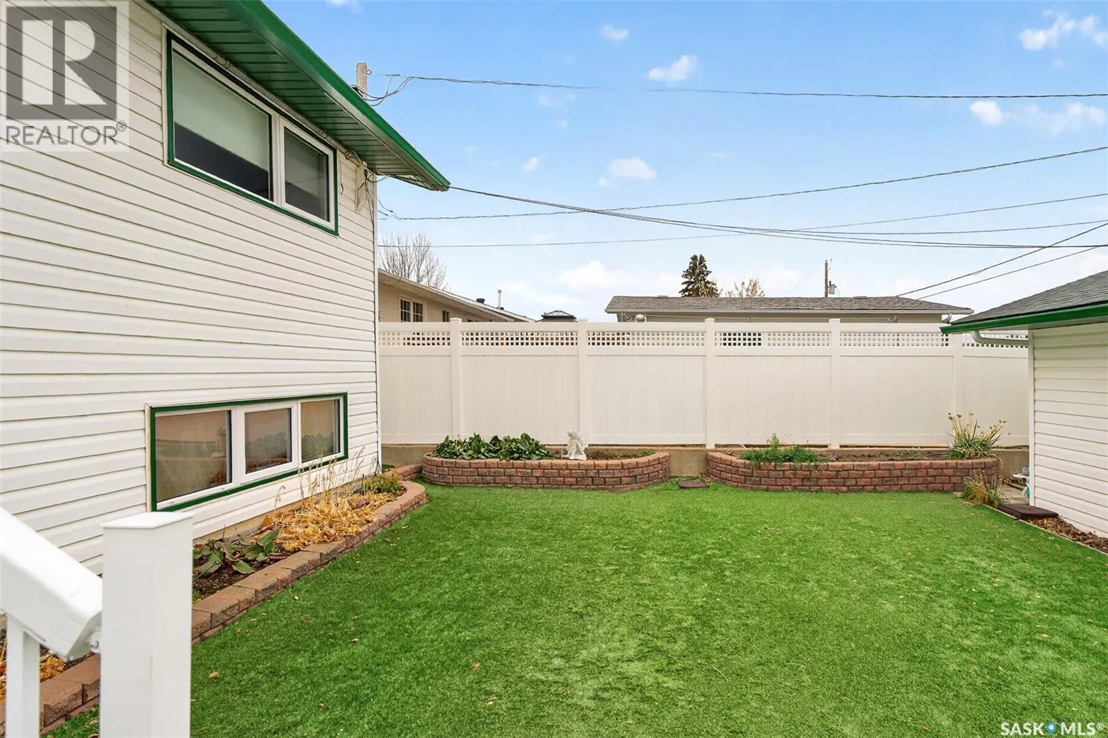 1402 Hastings STREET