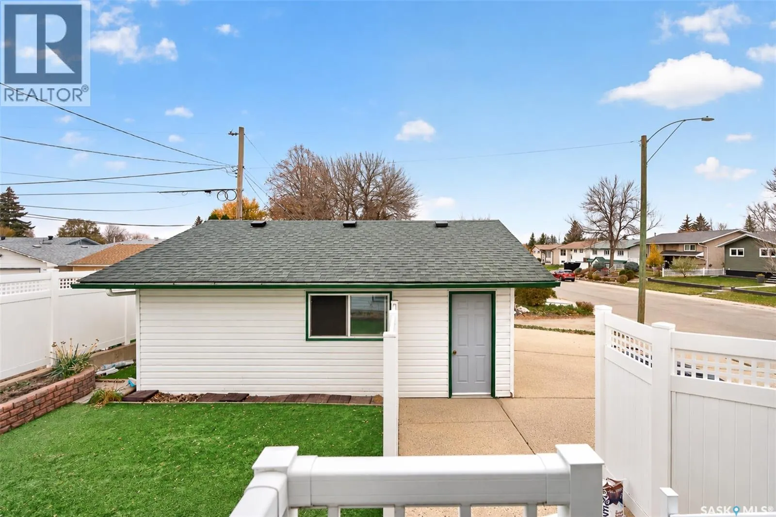 1402 Hastings STREET