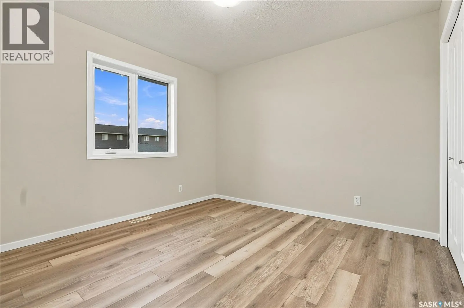 3158 37TH STREET W