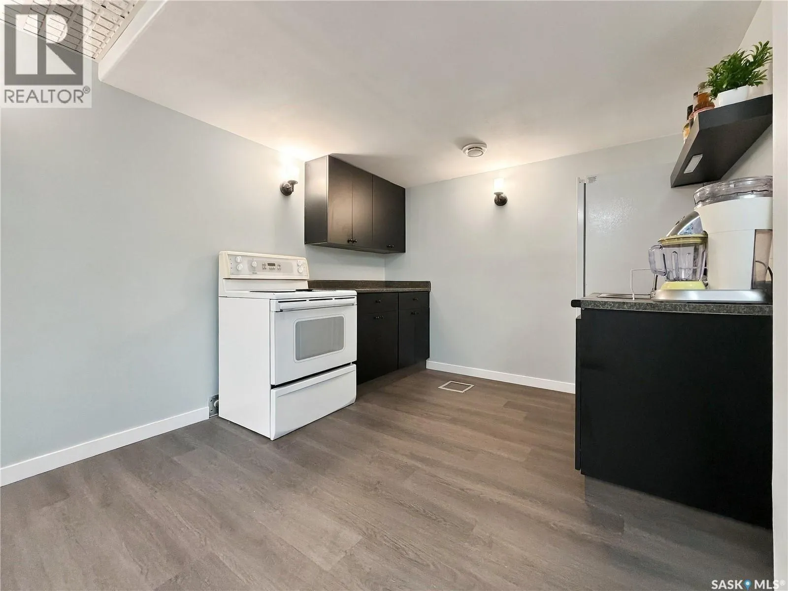 3158 37TH STREET W