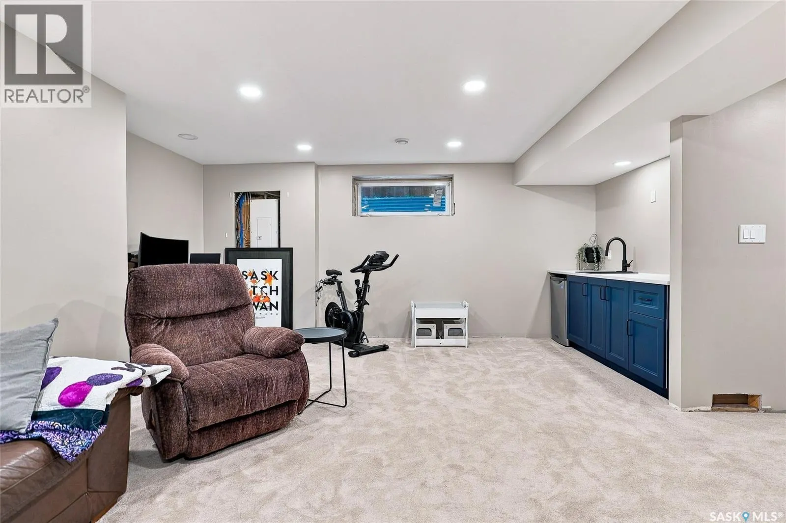422 Secord WAY