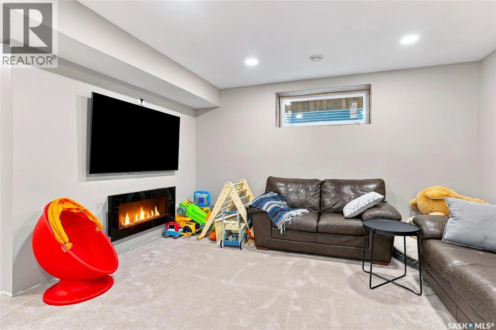 422 Secord WAY