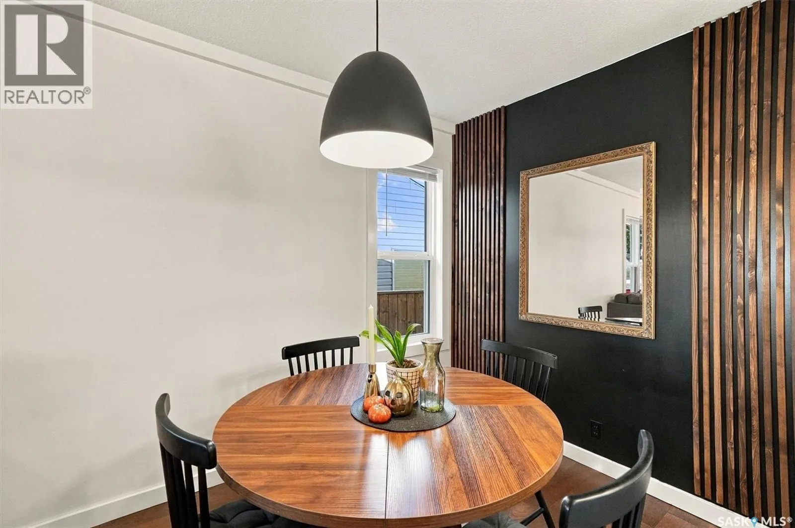 528 G AVENUE S