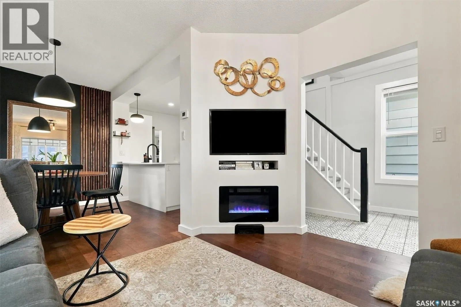 528 G AVENUE S