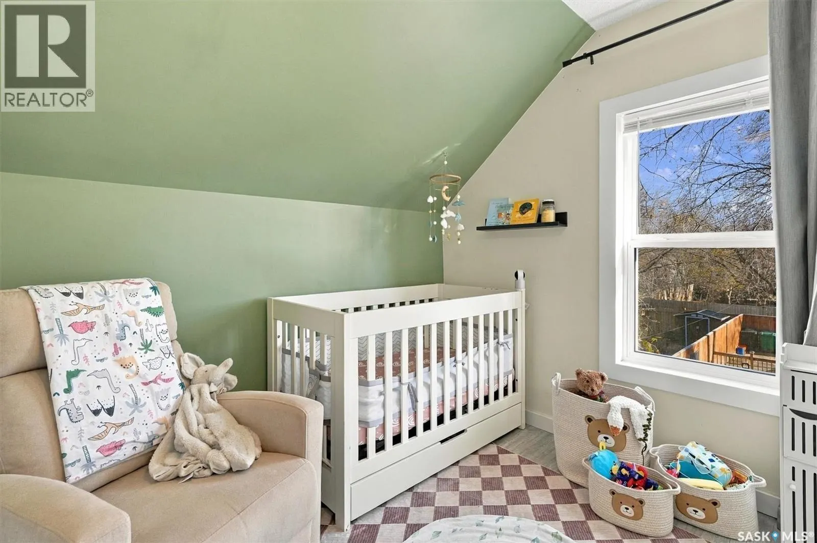 528 G AVENUE S