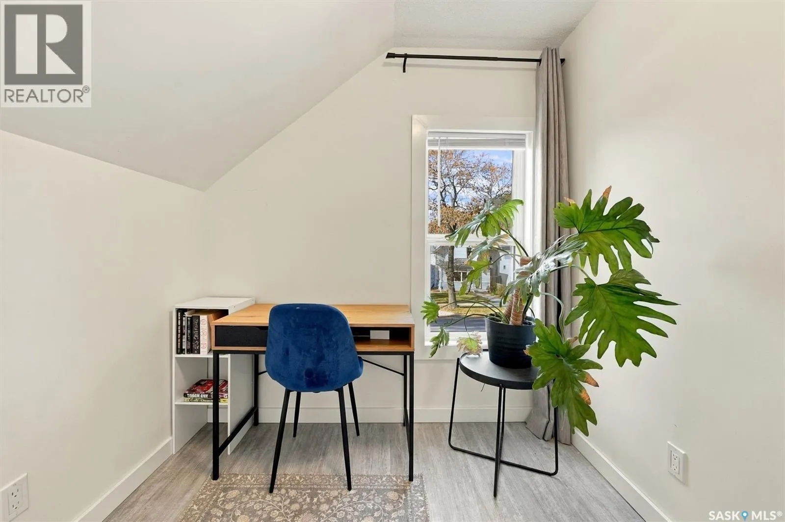 528 G AVENUE S