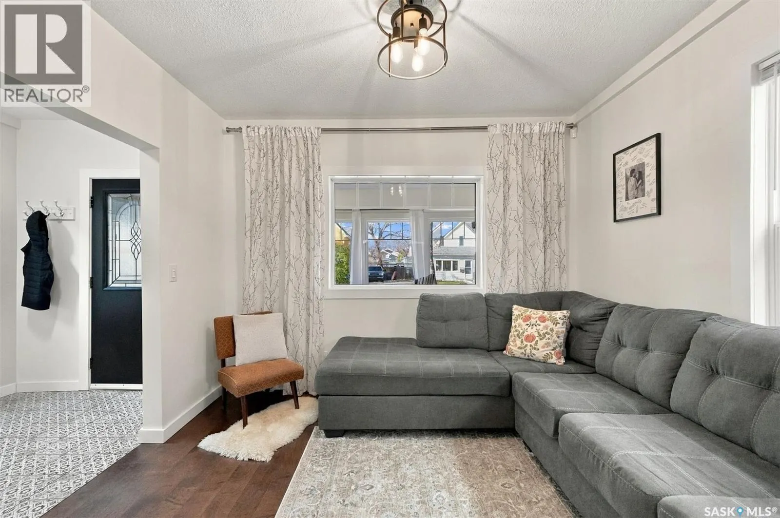 528 G AVENUE S