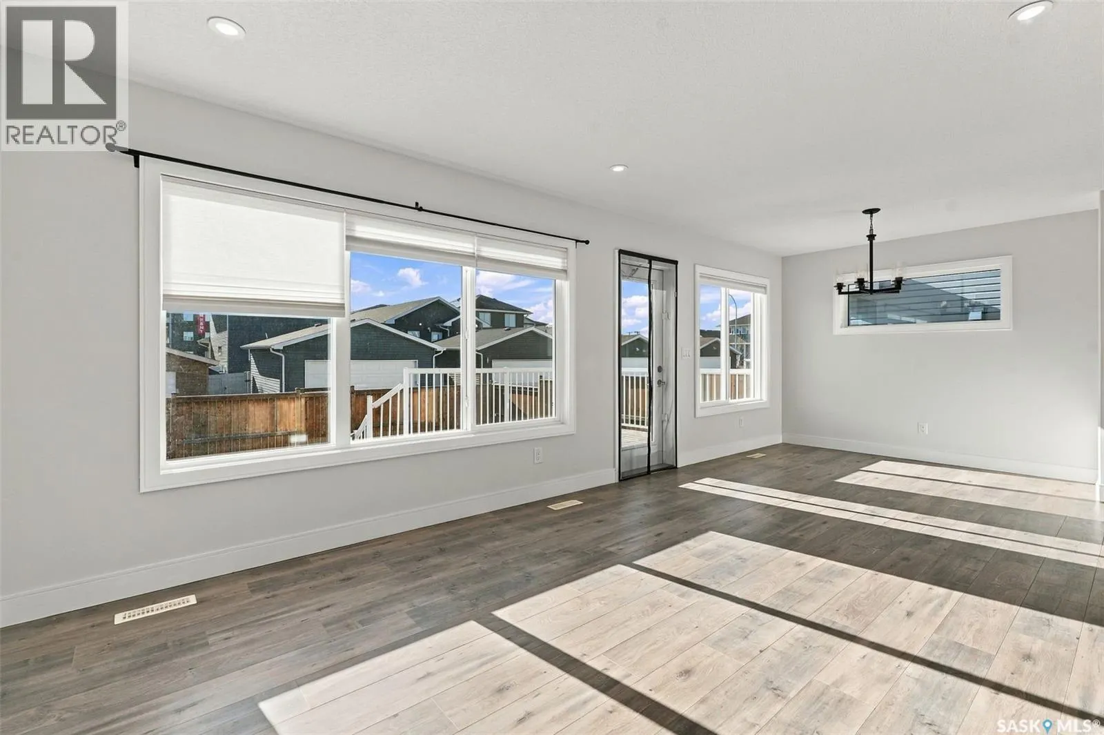 154 Cowan CRESCENT