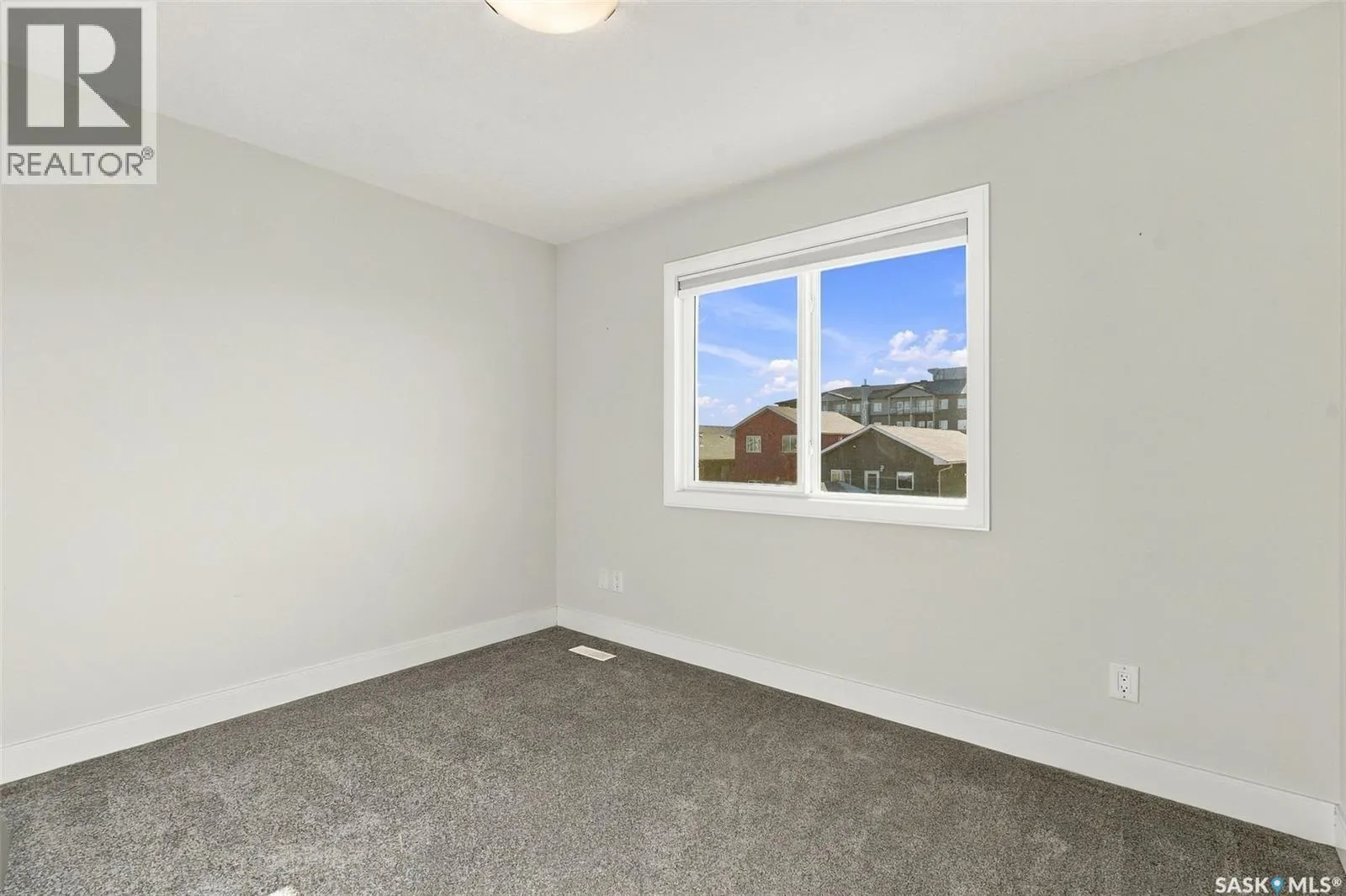 154 Cowan CRESCENT