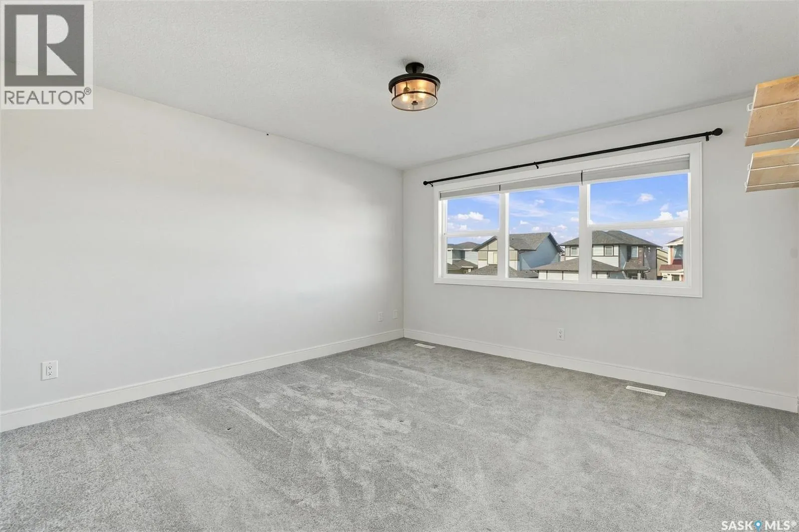 154 Cowan CRESCENT