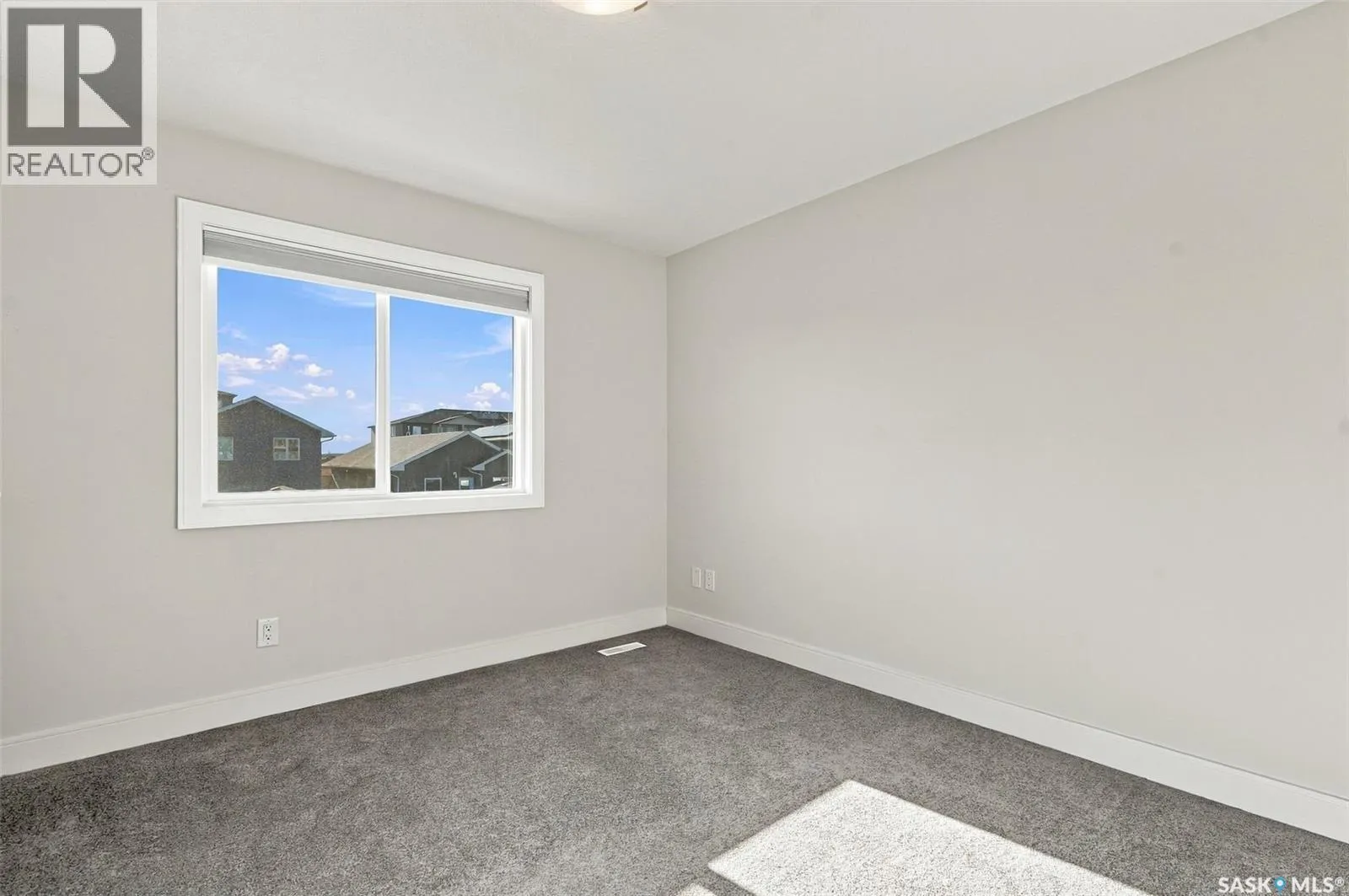 154 Cowan CRESCENT