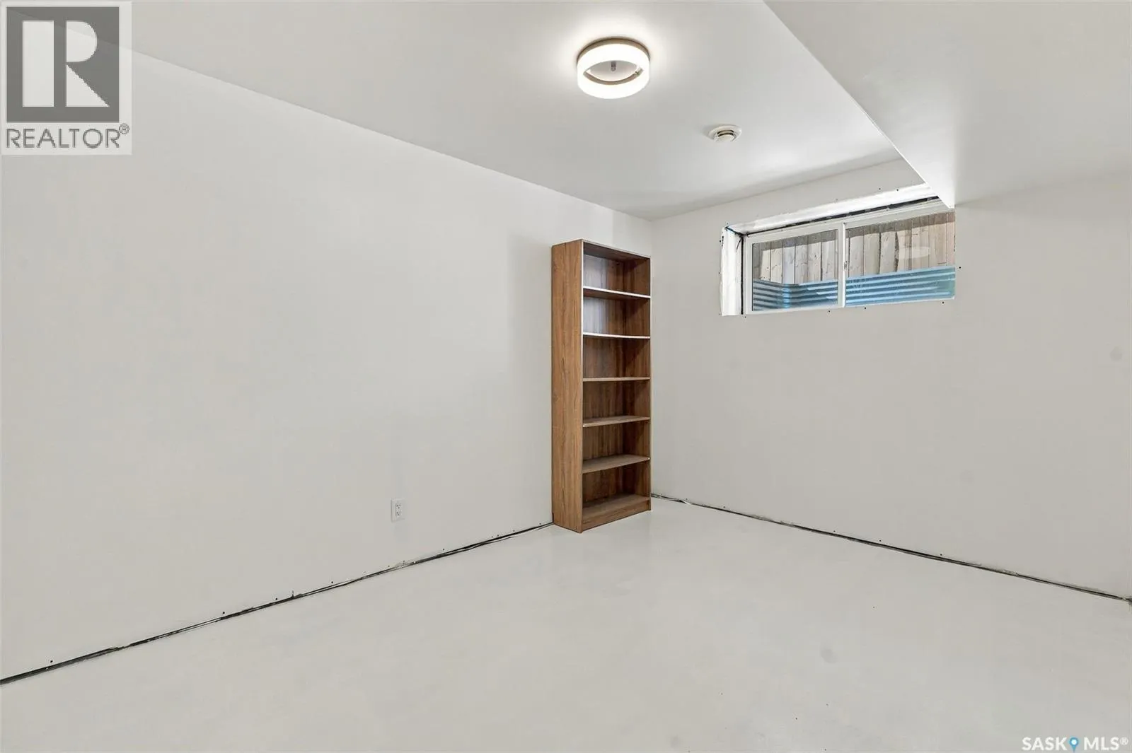 154 Cowan CRESCENT