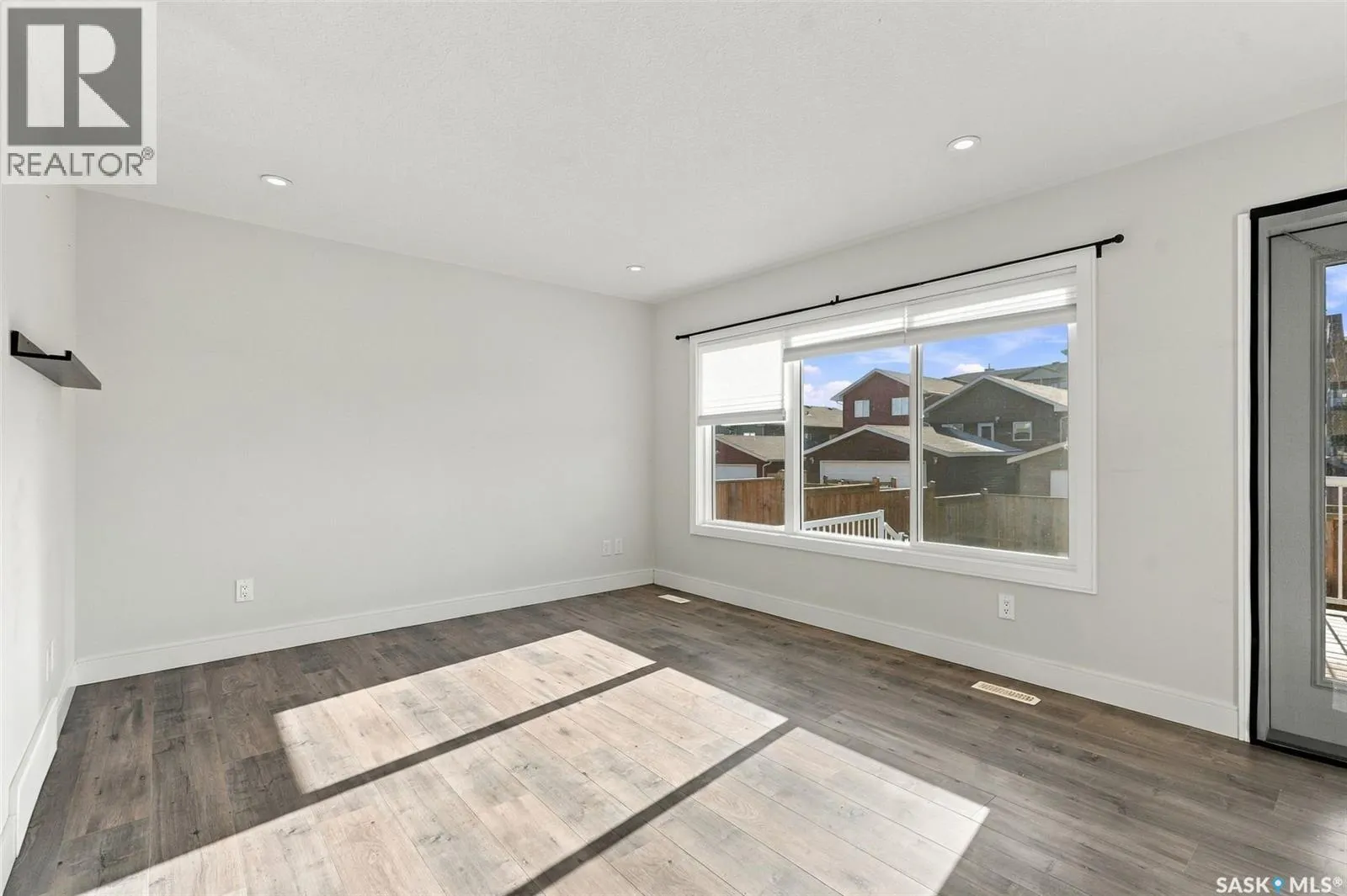 154 Cowan CRESCENT