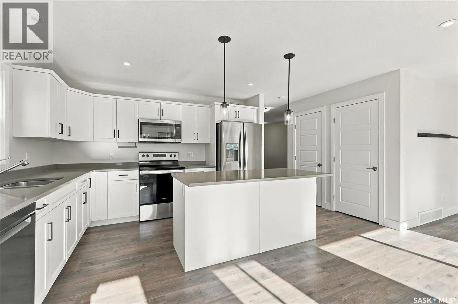 154 Cowan CRESCENT
