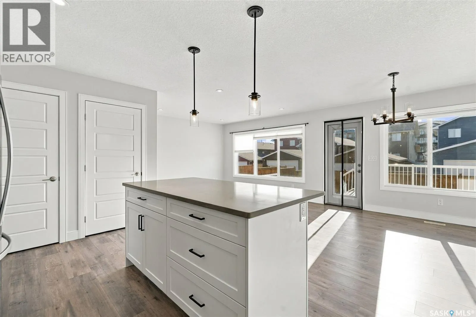 154 Cowan CRESCENT
