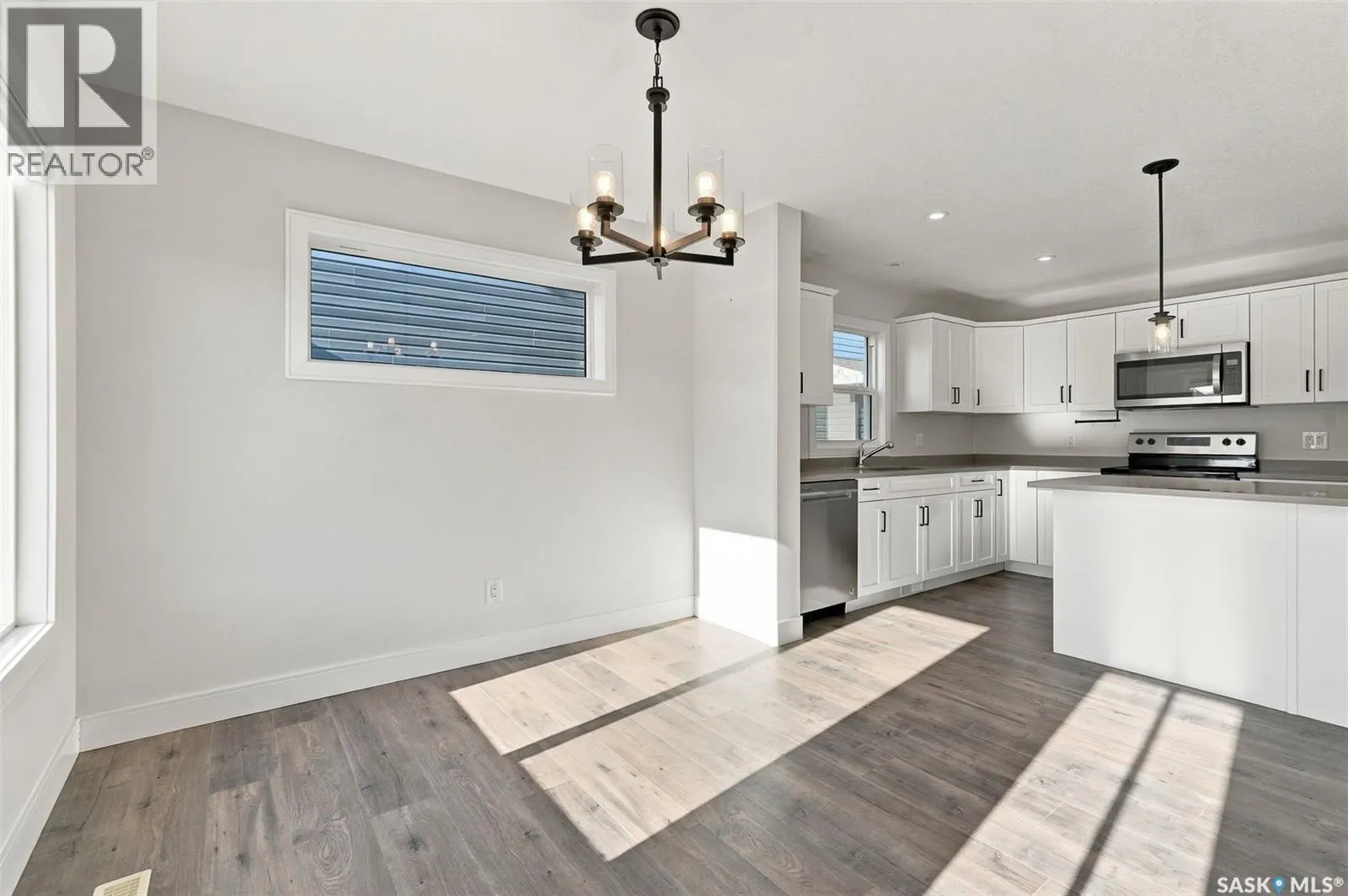 154 Cowan CRESCENT