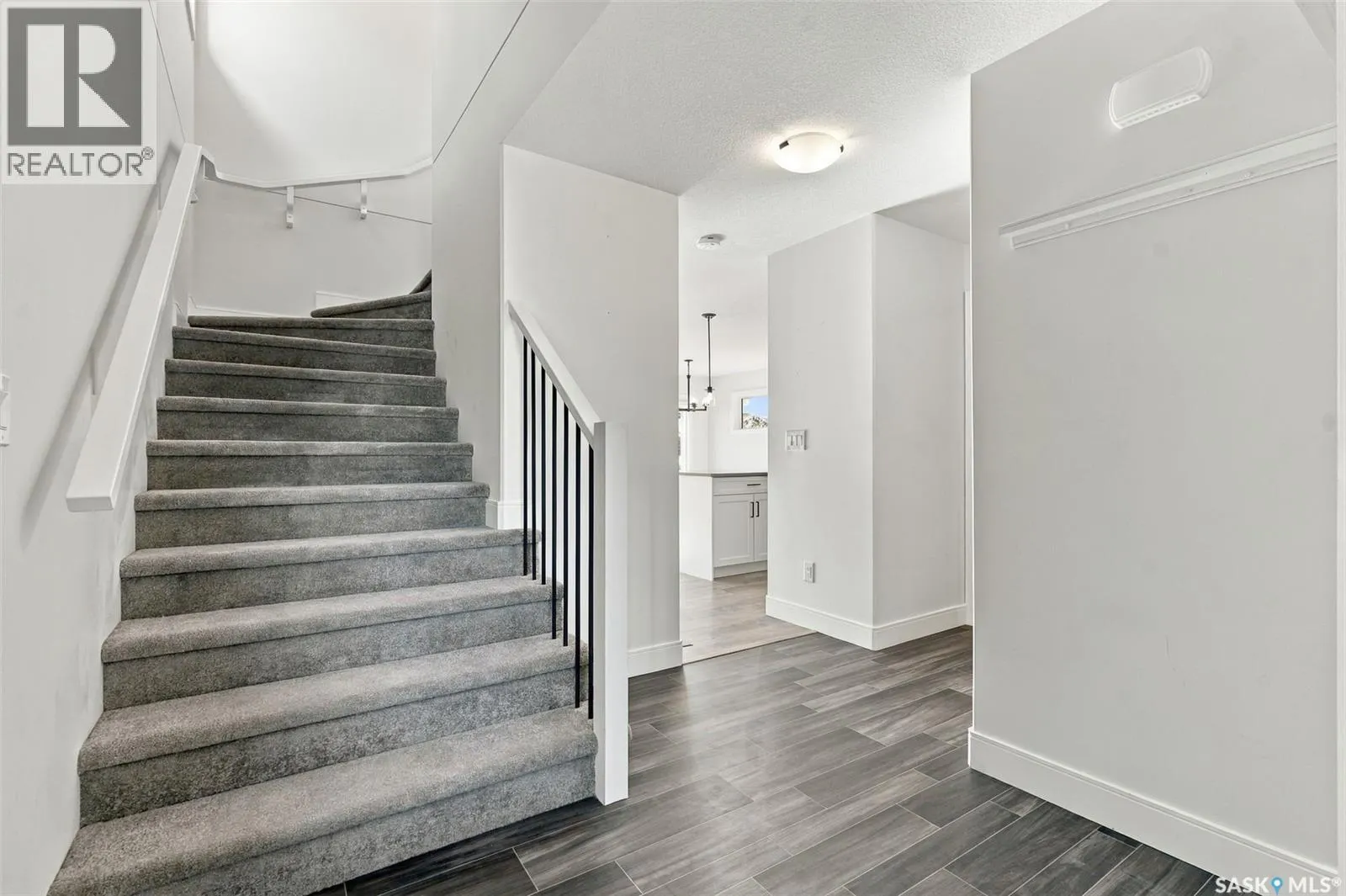 154 Cowan CRESCENT