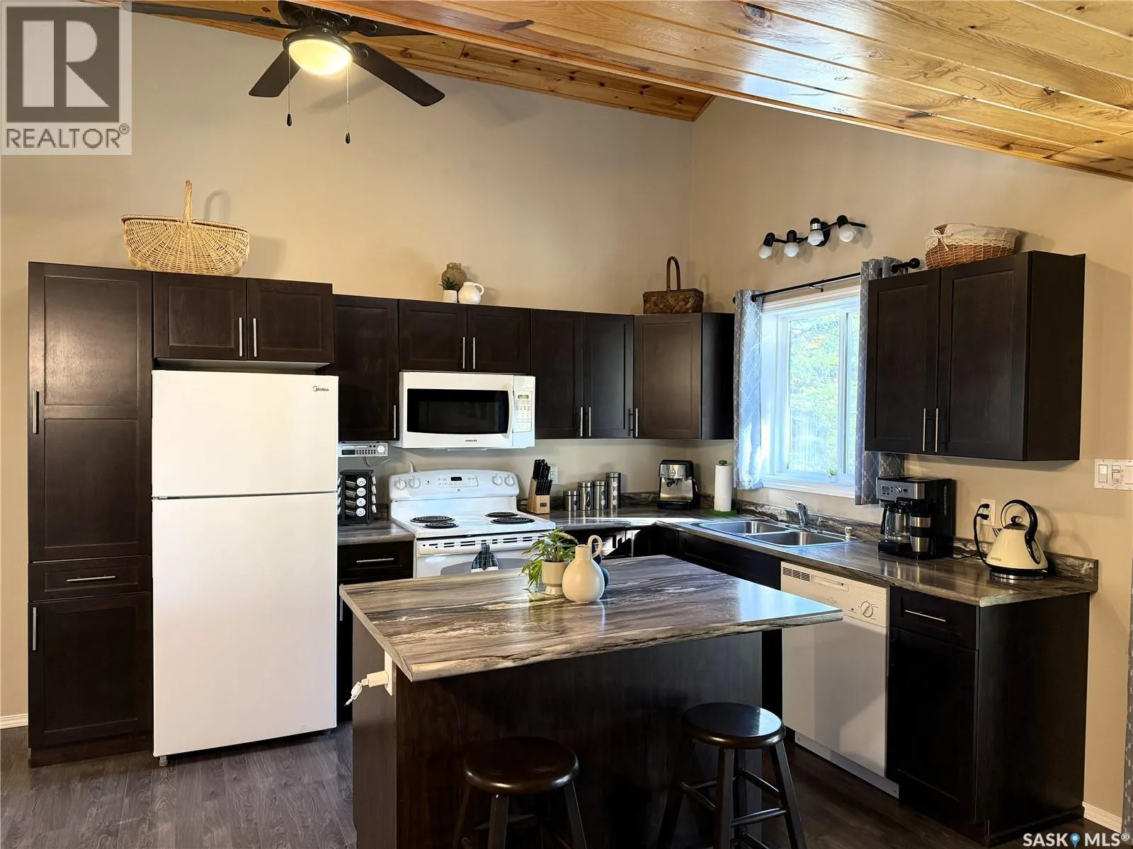 Lot 4 Block 4 Sturgeon Lake West