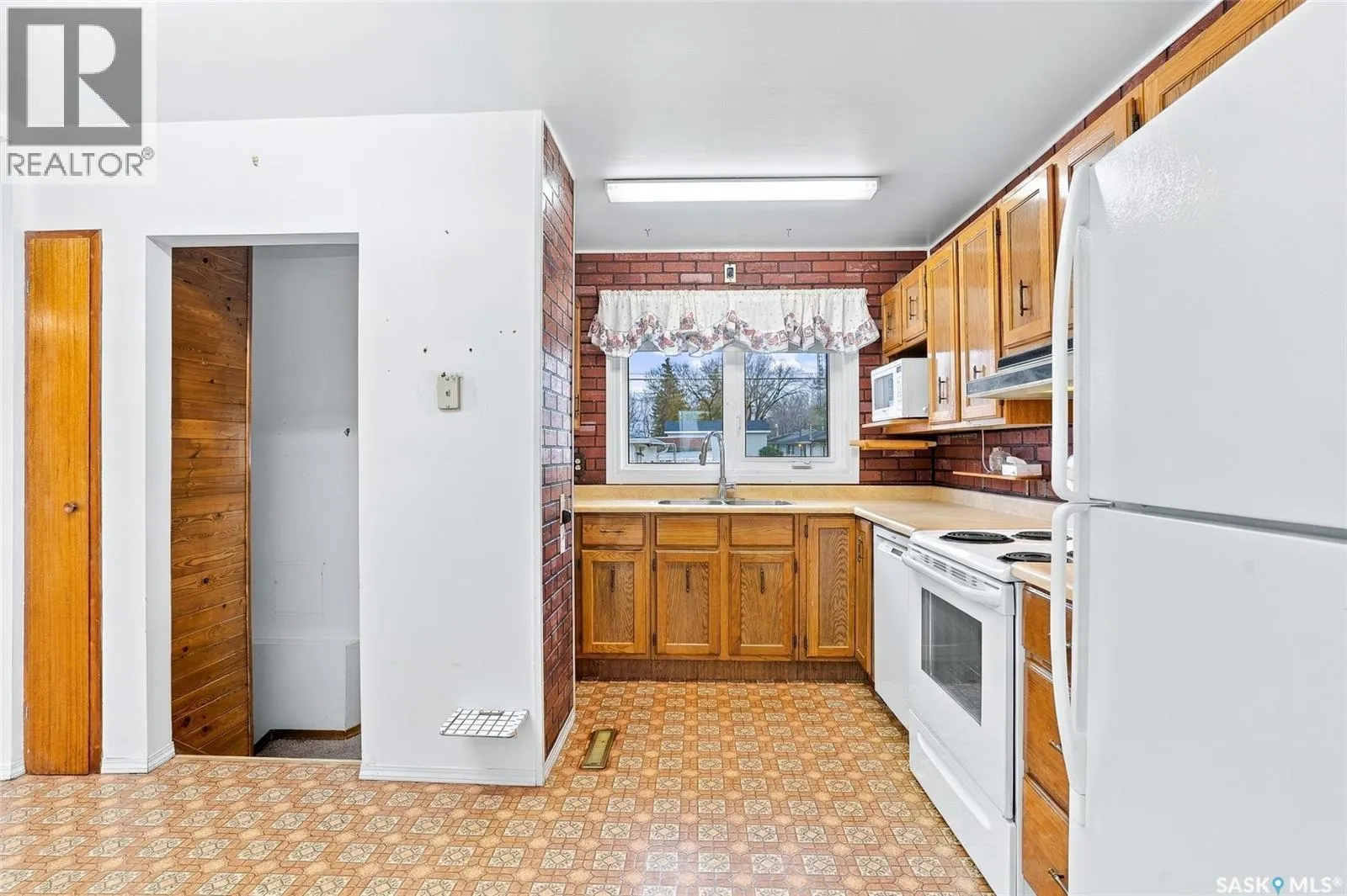 2711 Rusholme ROAD