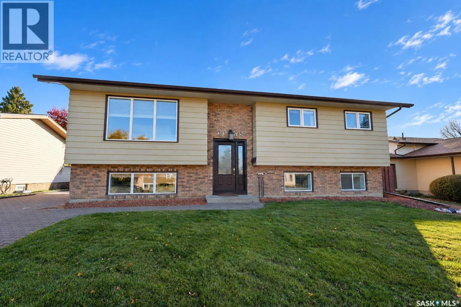 3375 Dent CRESCENT