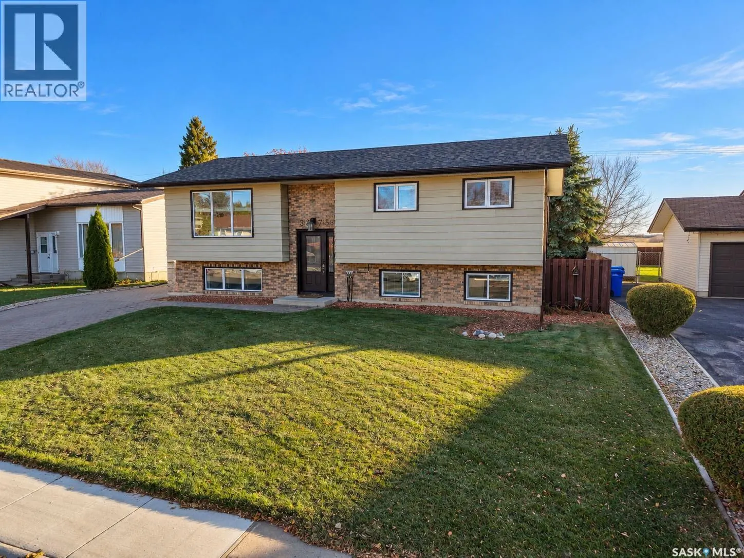 3375 Dent CRESCENT