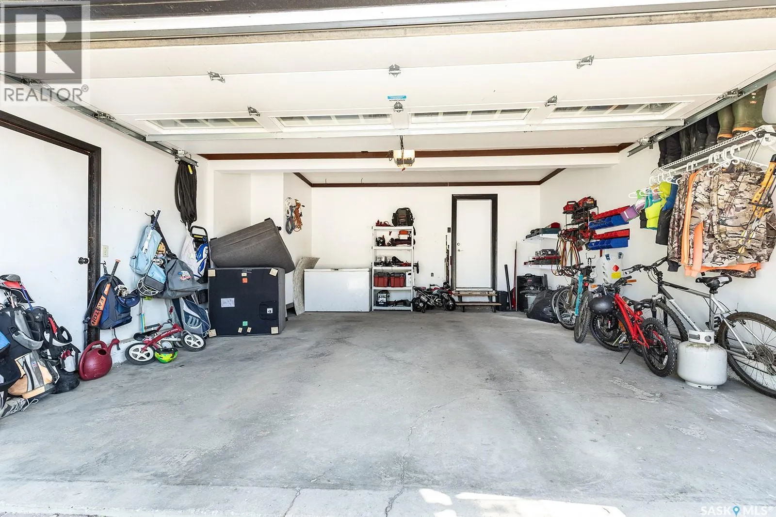 343 Armstrong WAY