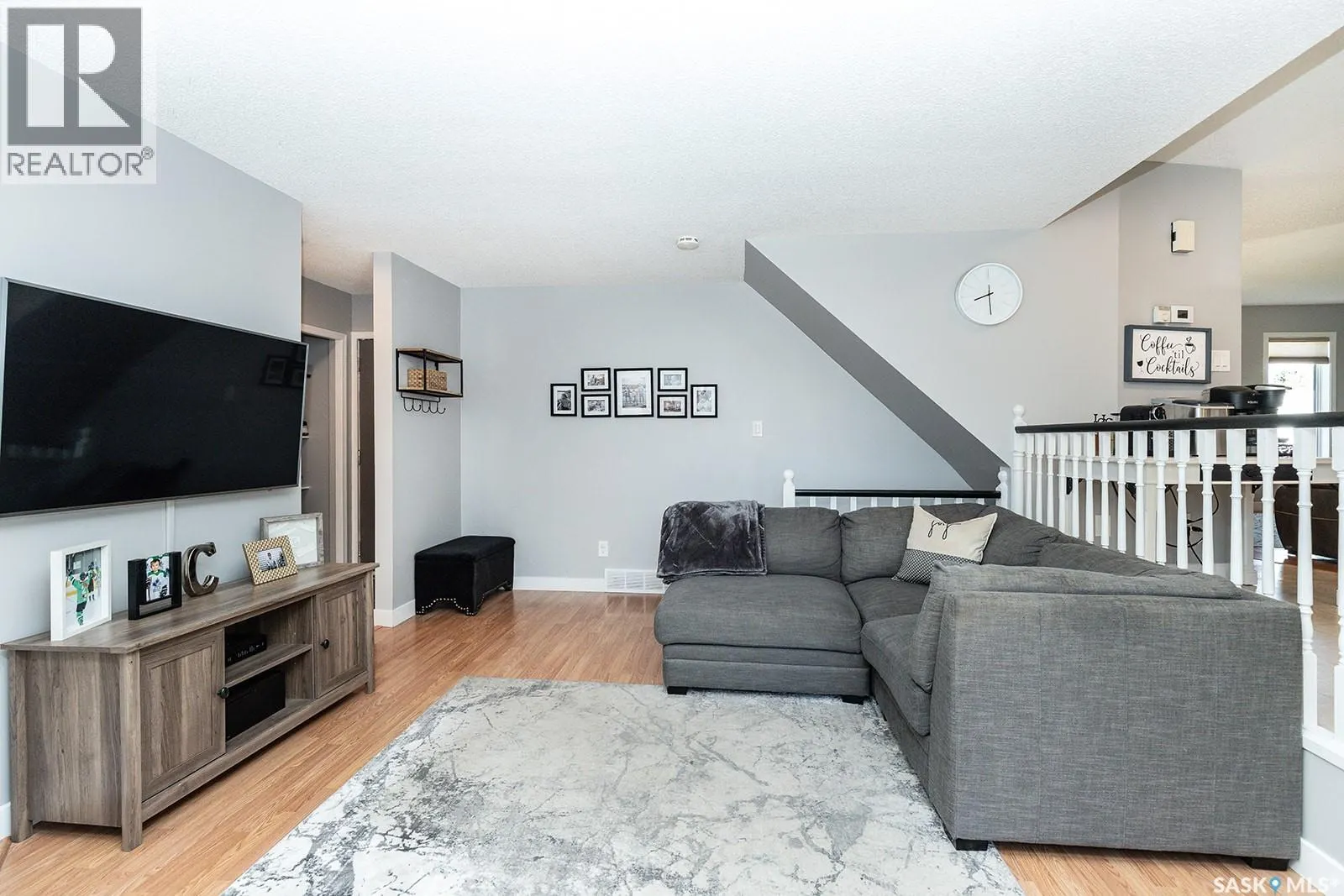 343 Armstrong WAY