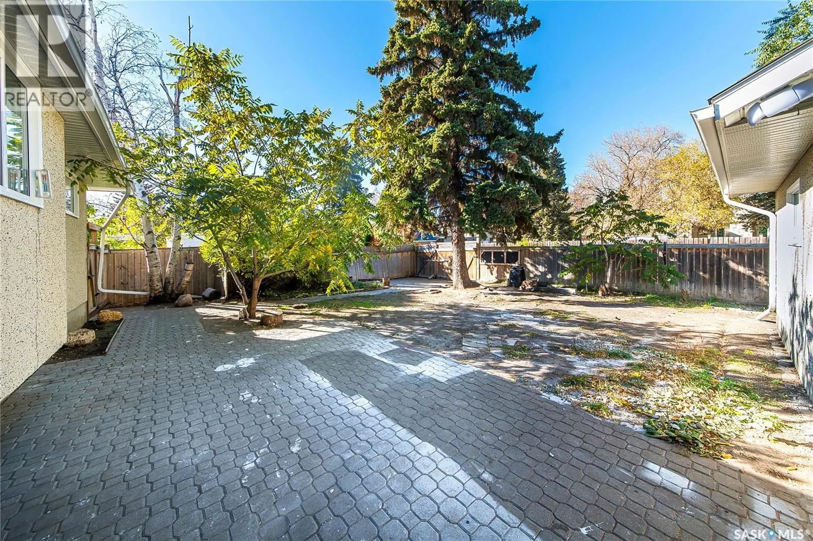 330 Acadia DRIVE