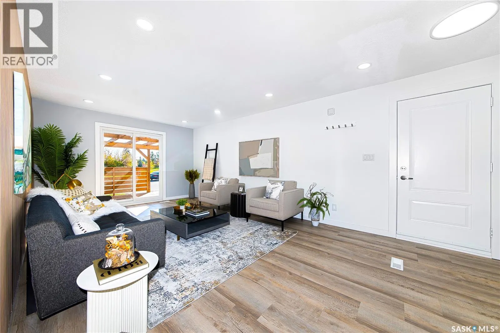 330 Acadia DRIVE