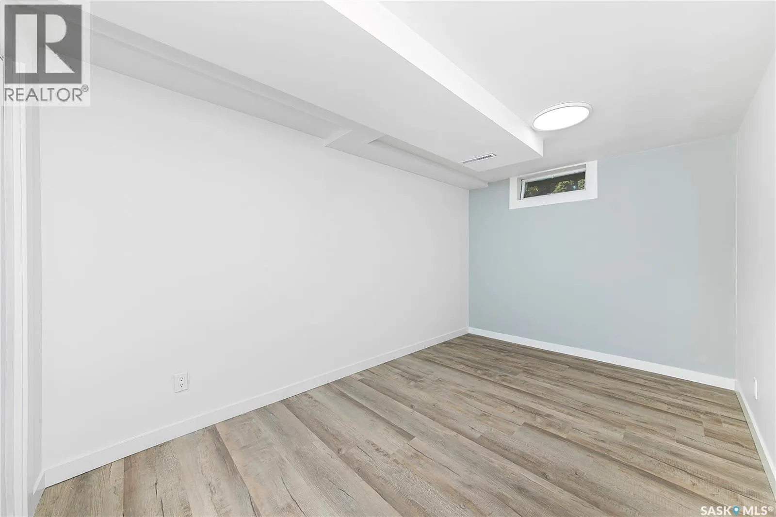 330 Acadia DRIVE