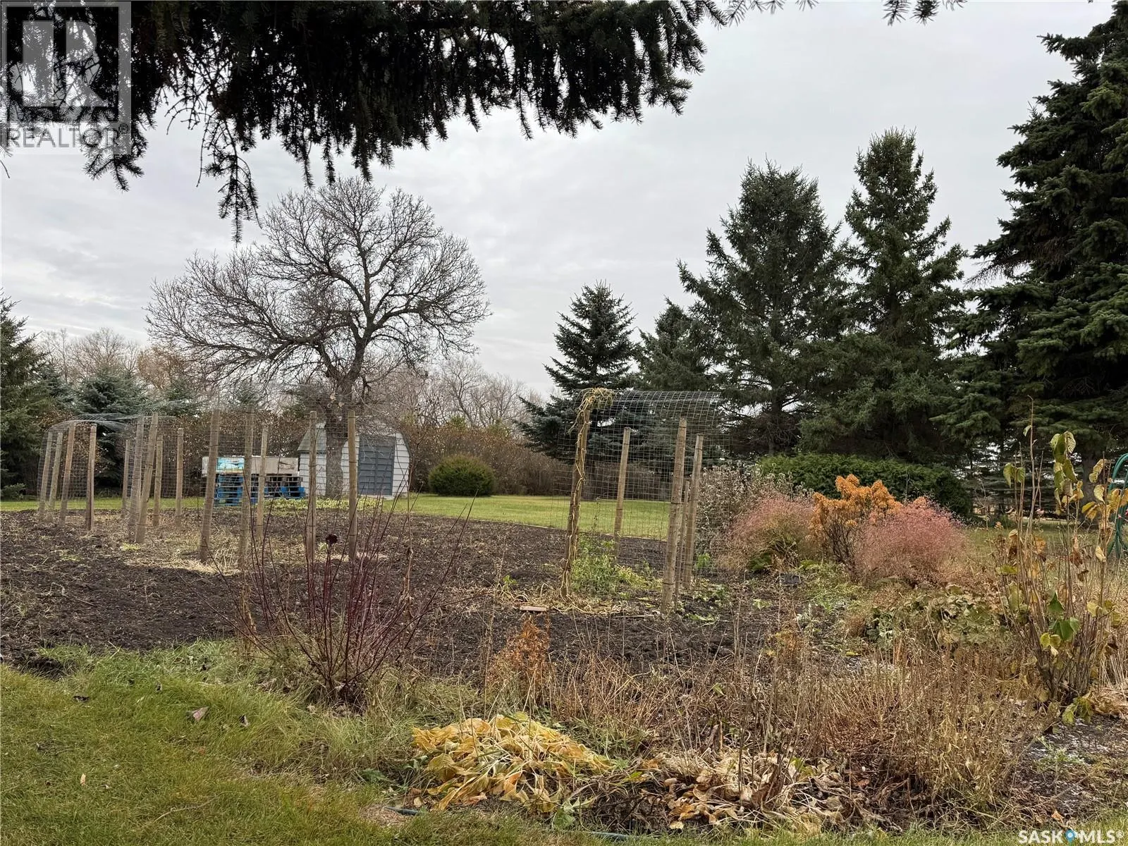 Guenther Acreage