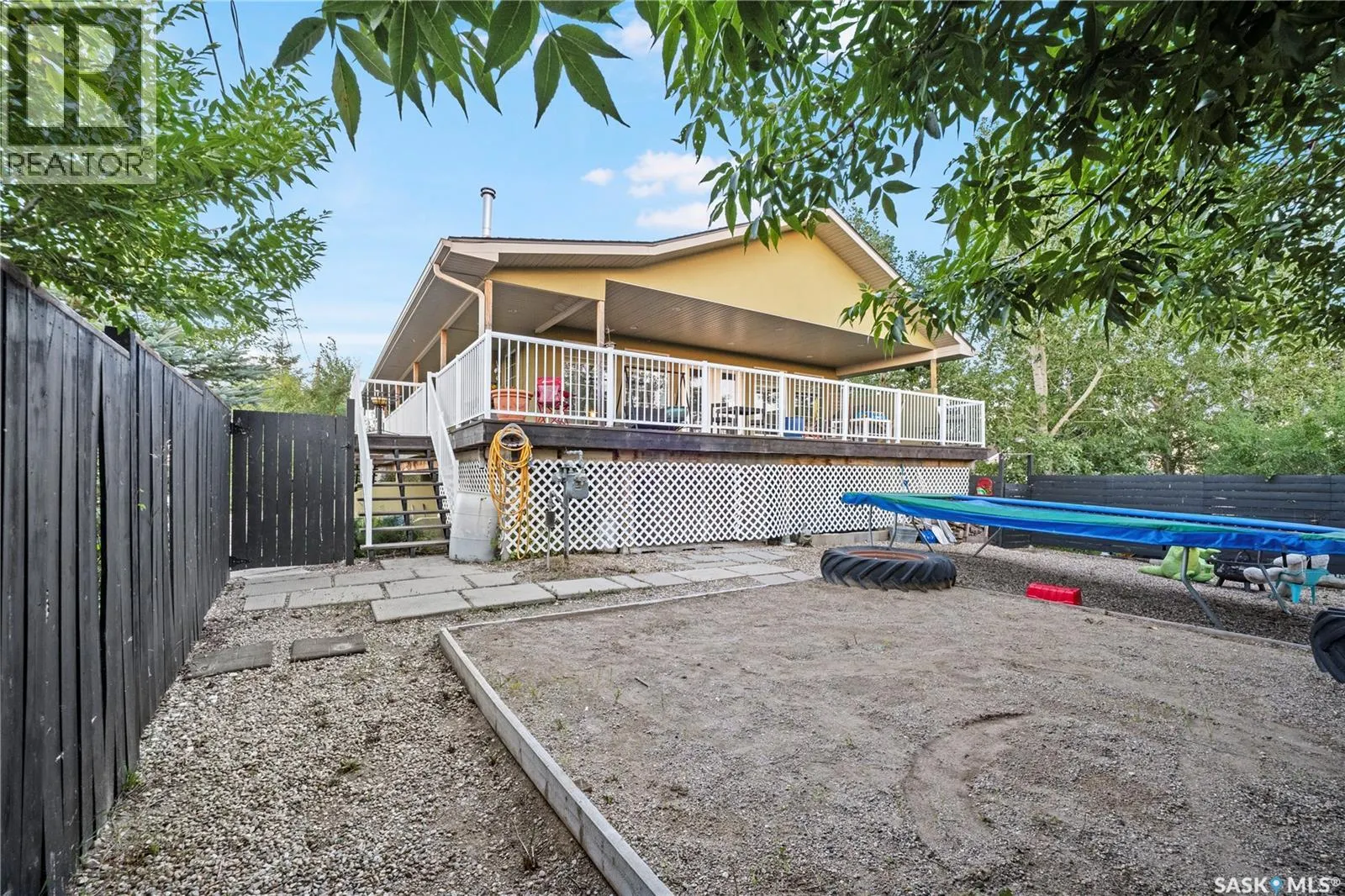 202 Alfred CRESCENT