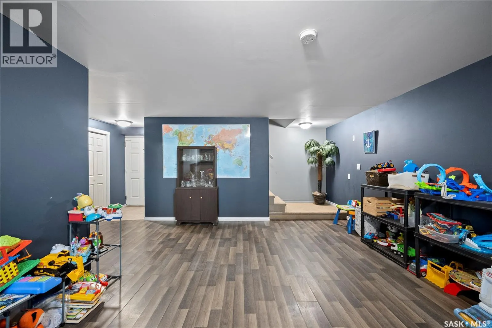 202 Alfred CRESCENT