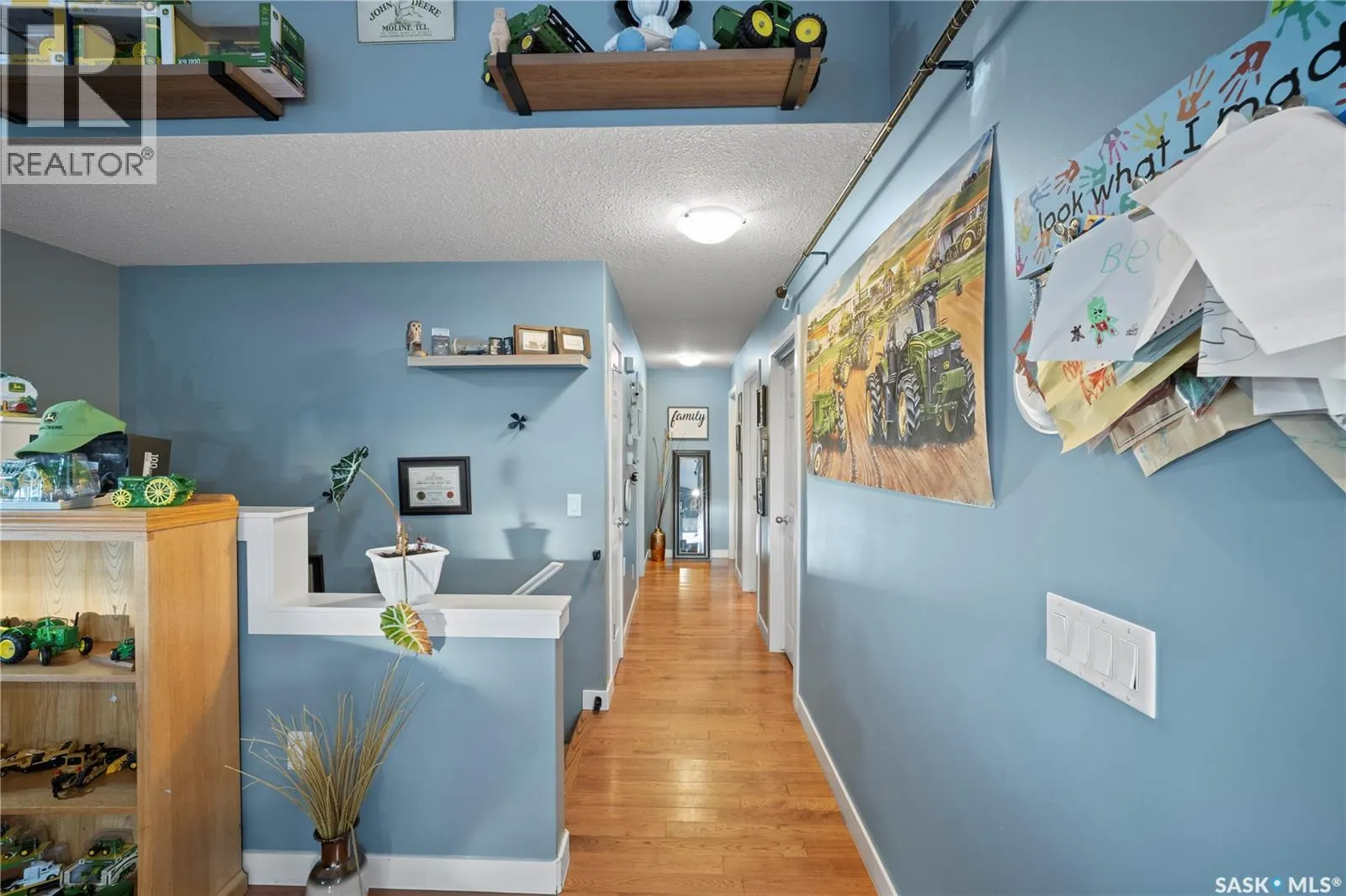 202 Alfred CRESCENT
