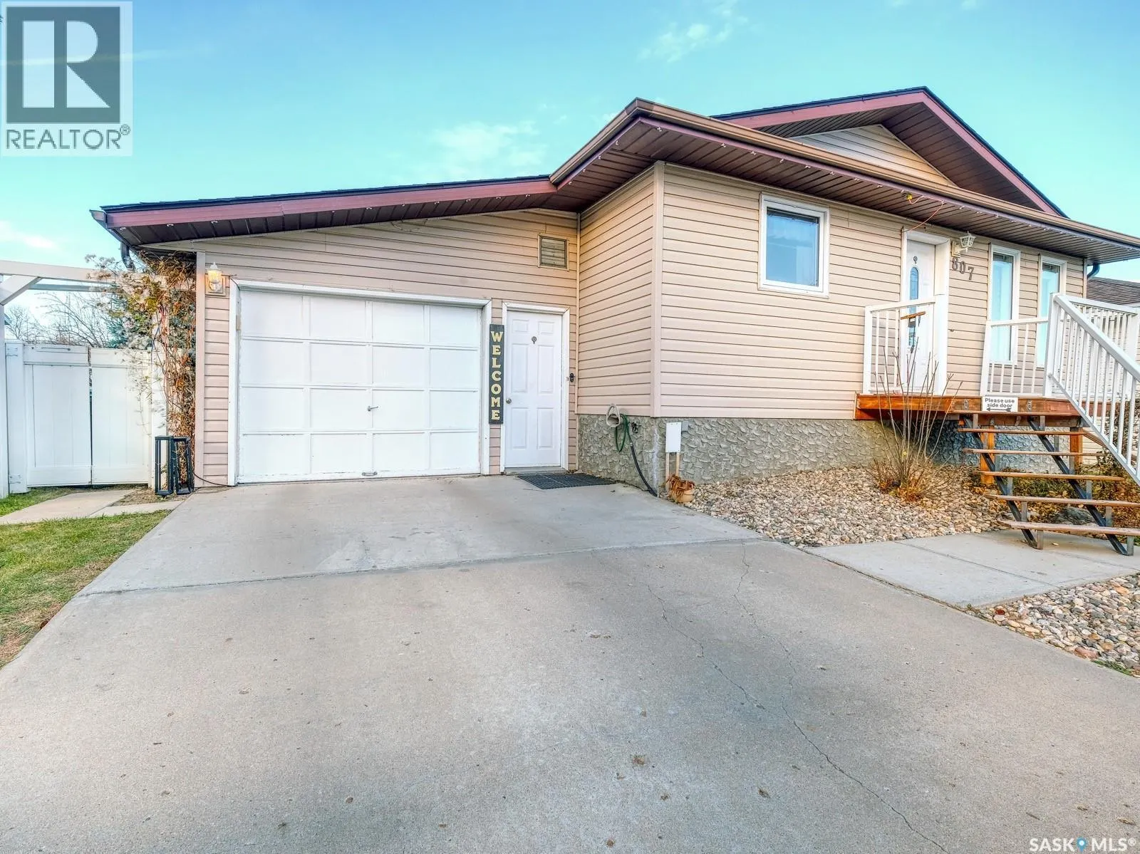 807 Pleasant Valley ROAD