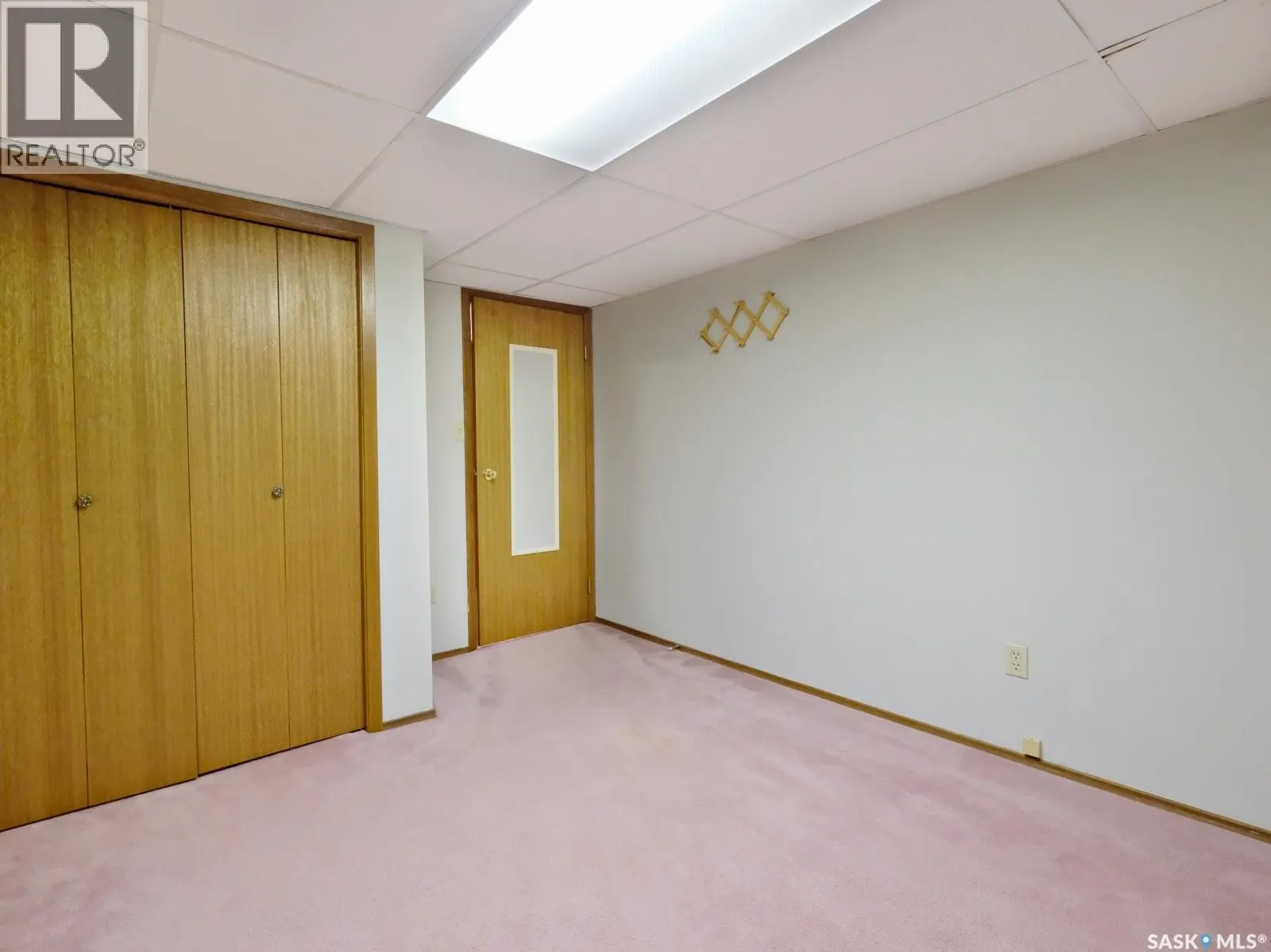 807 Pleasant Valley ROAD