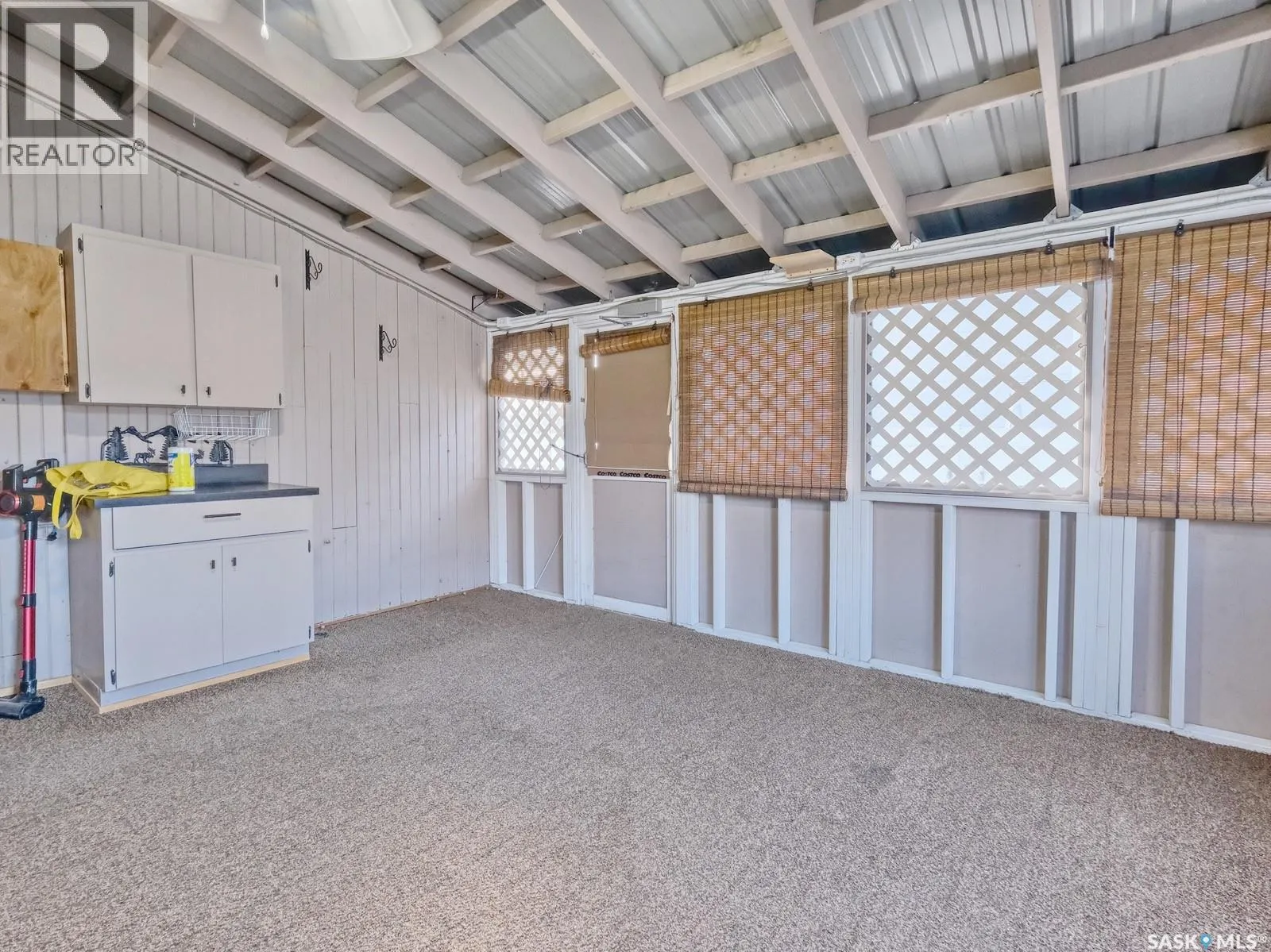 807 Pleasant Valley ROAD