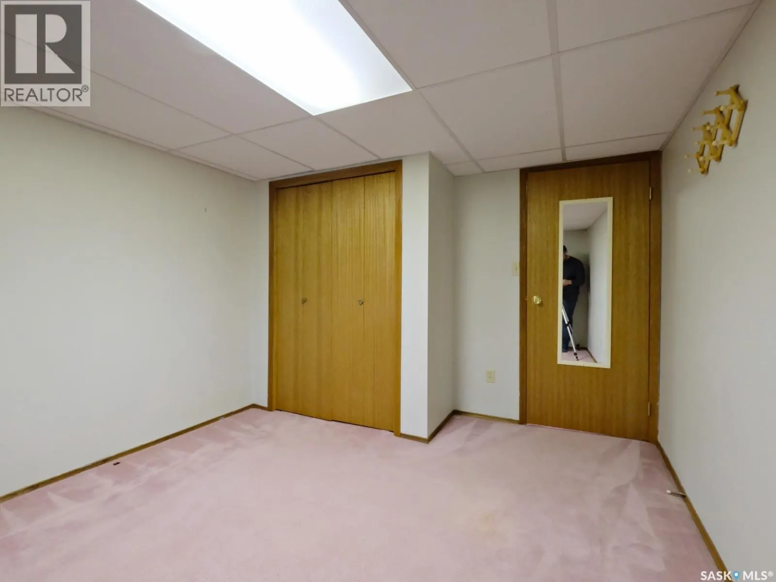 807 Pleasant Valley ROAD