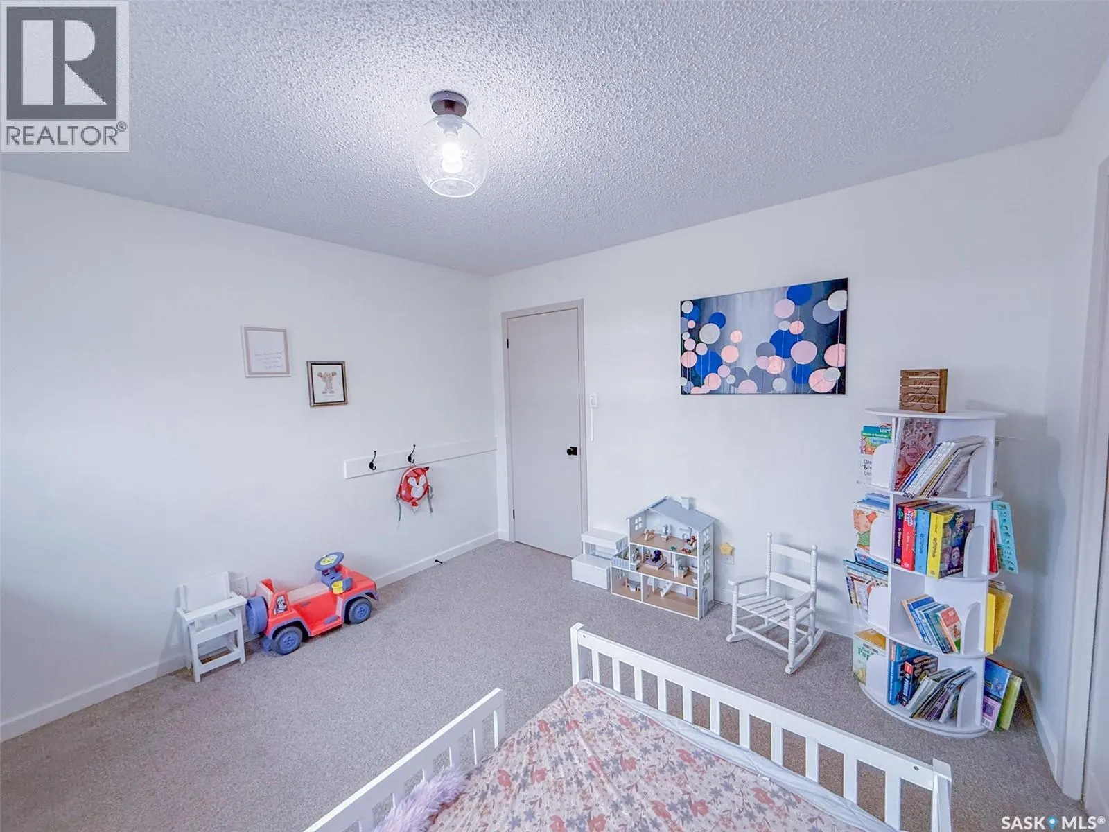 1660 Hillcrest DRIVE