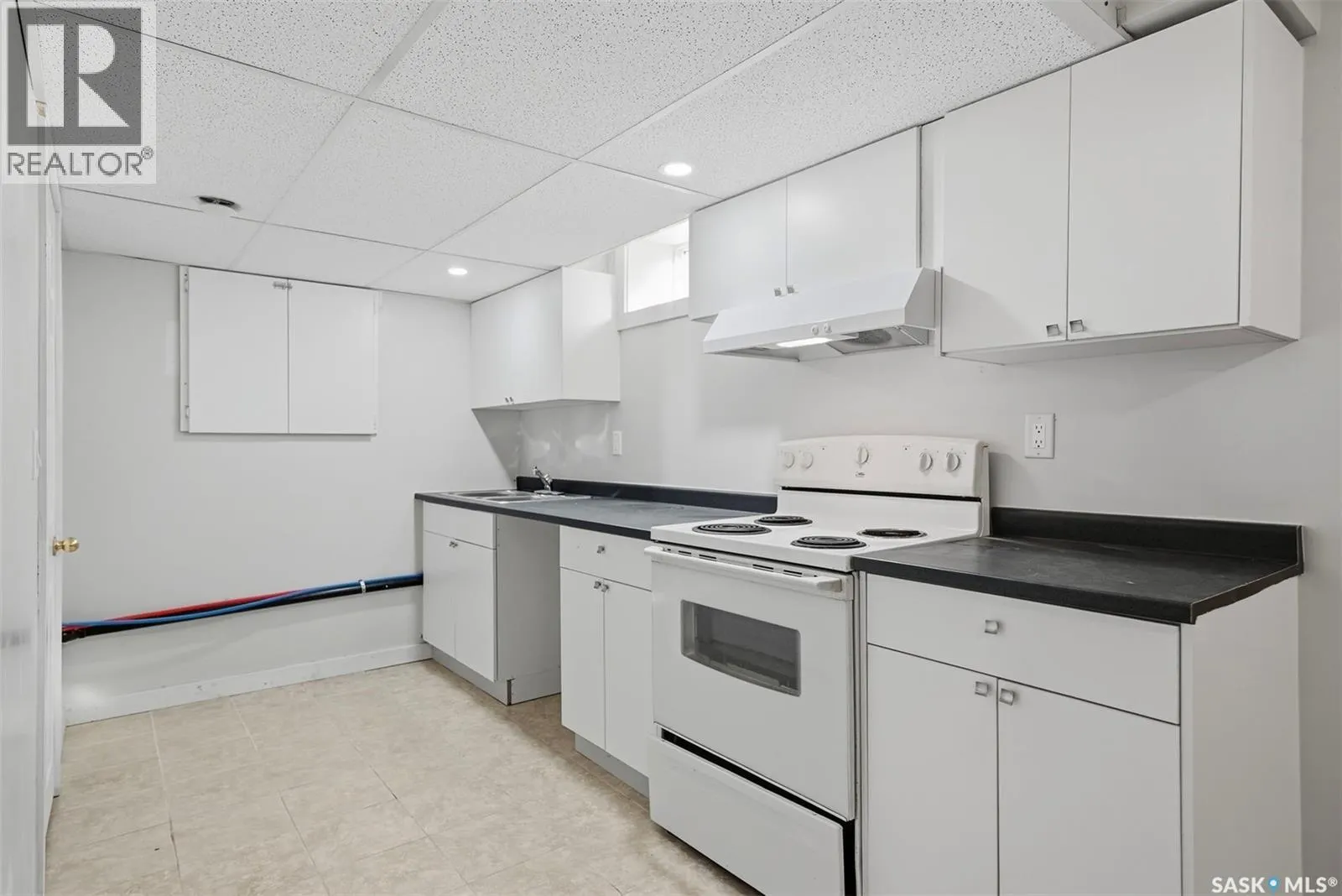 3817 Diefenbaker DRIVE