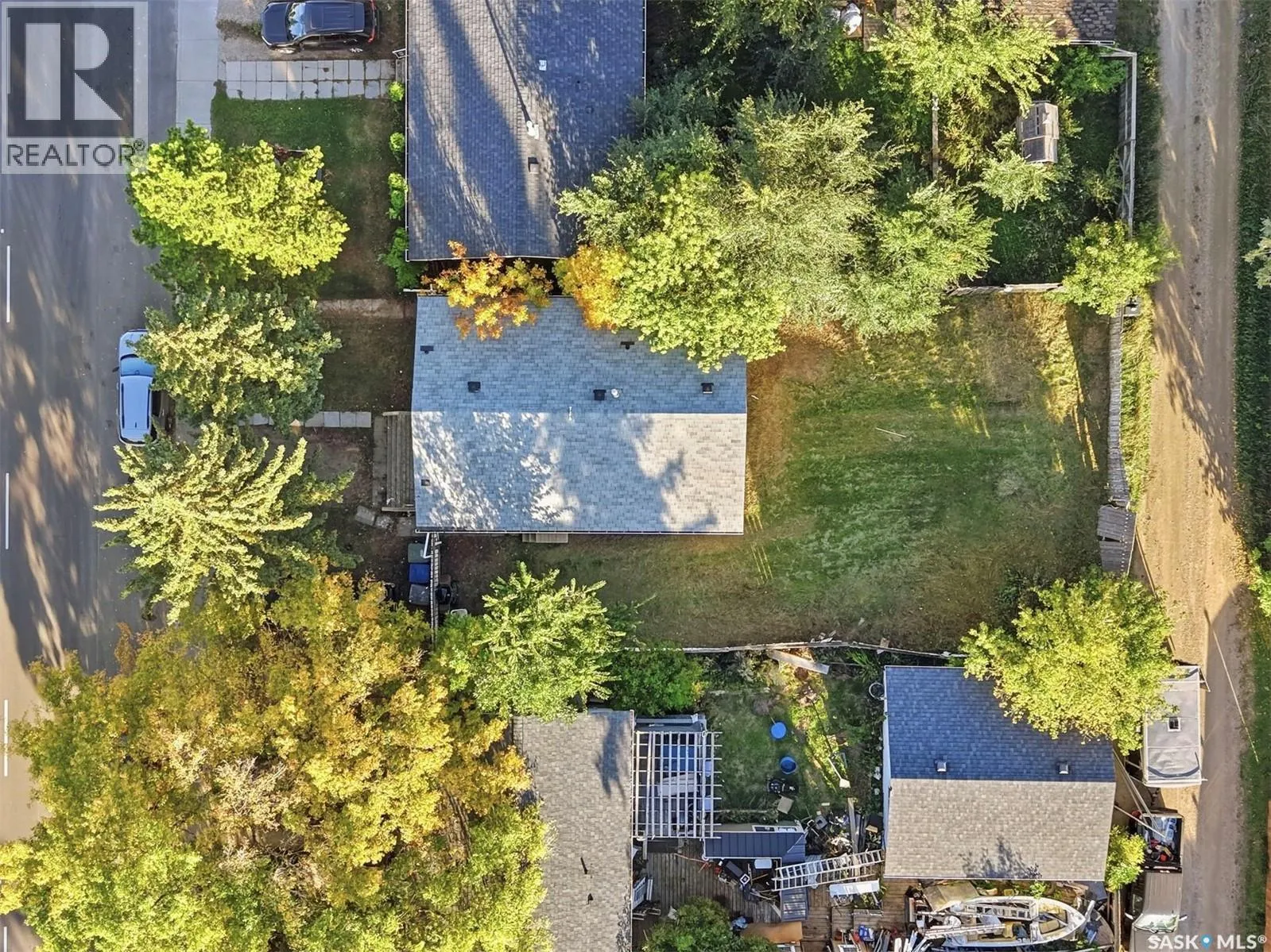 3817 Diefenbaker DRIVE